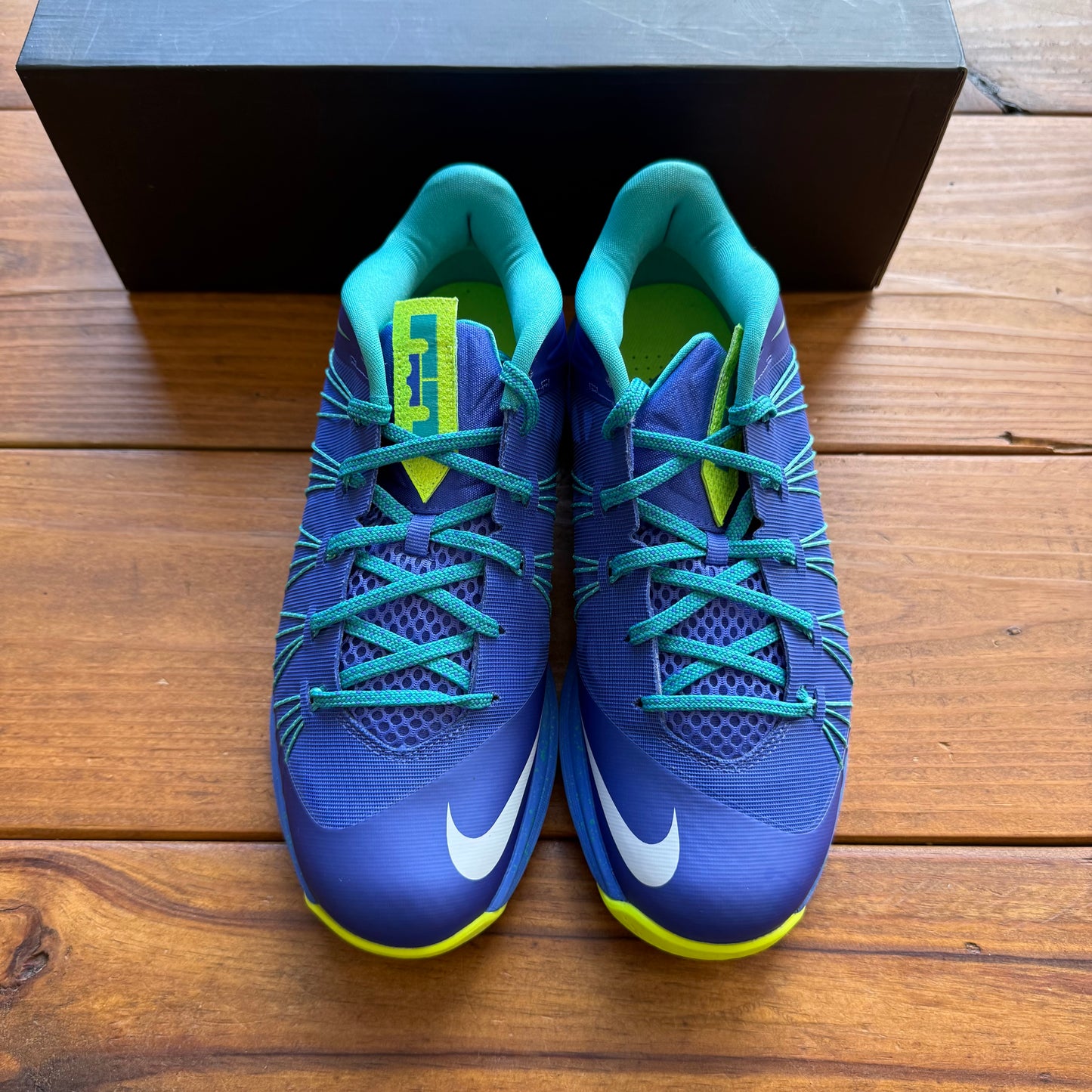 Size 10.5 - Air Max LeBron 10 Low 'Sprite' (Used)