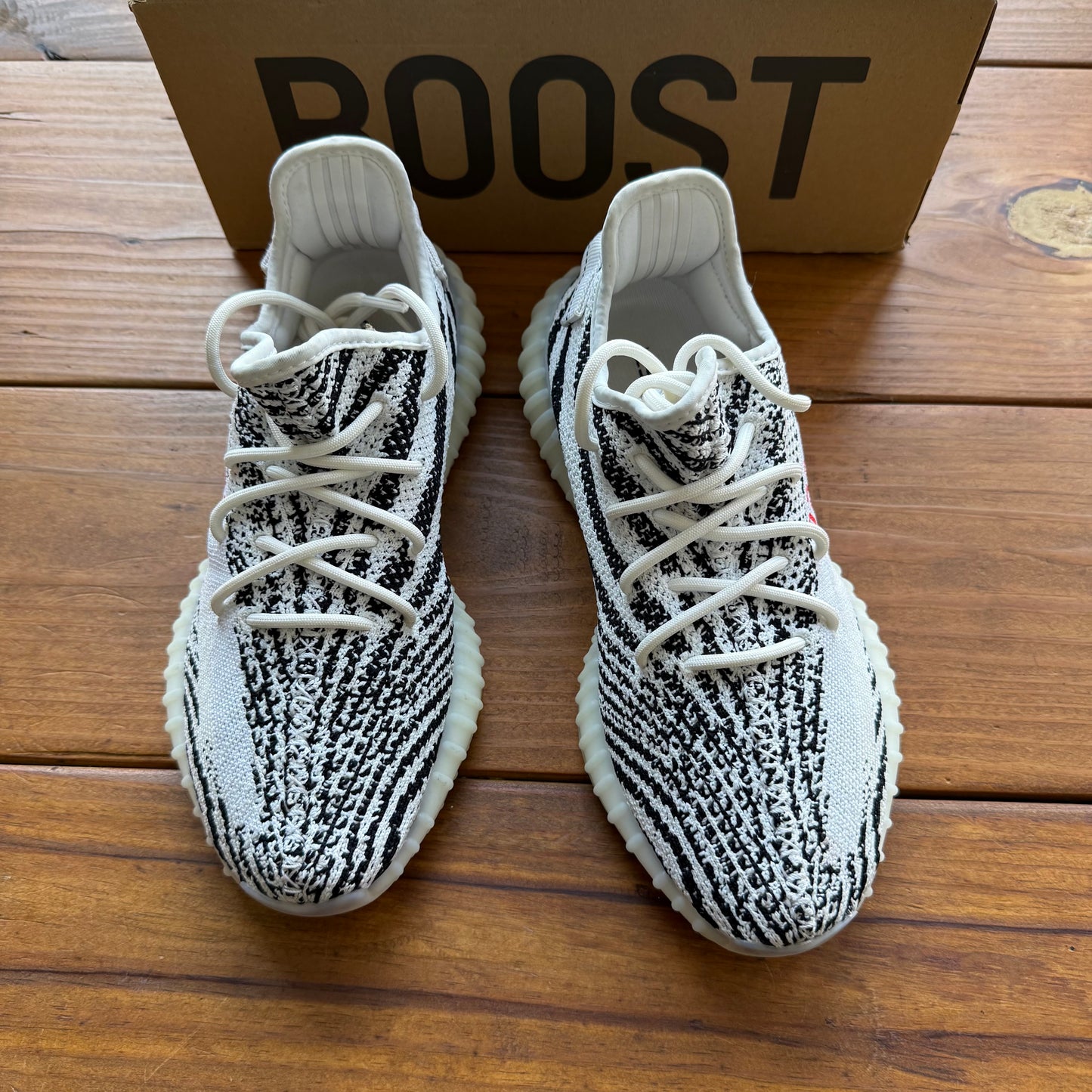 Talla 9 - Yeezy Boost 350 V2 'Zebra' 2017 (Usado)