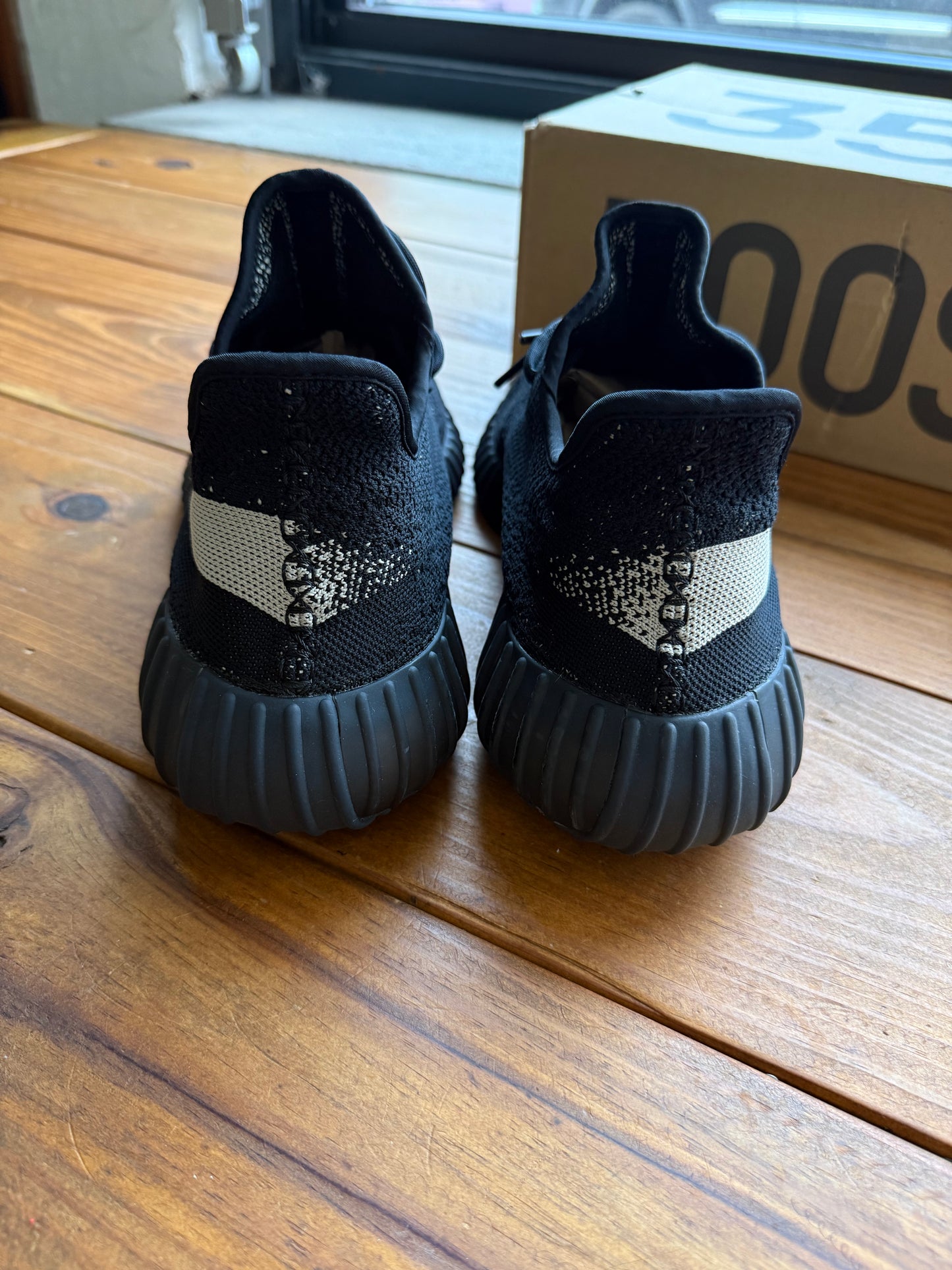 Größe 14.5 - Yeezy Boost 350 V2 'Oreo' (Gebraucht)