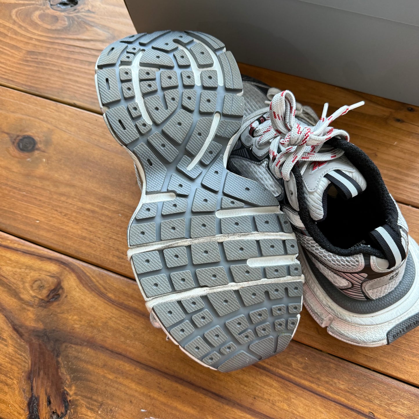 Size 42 - BB 3XL Sneaker (Used)