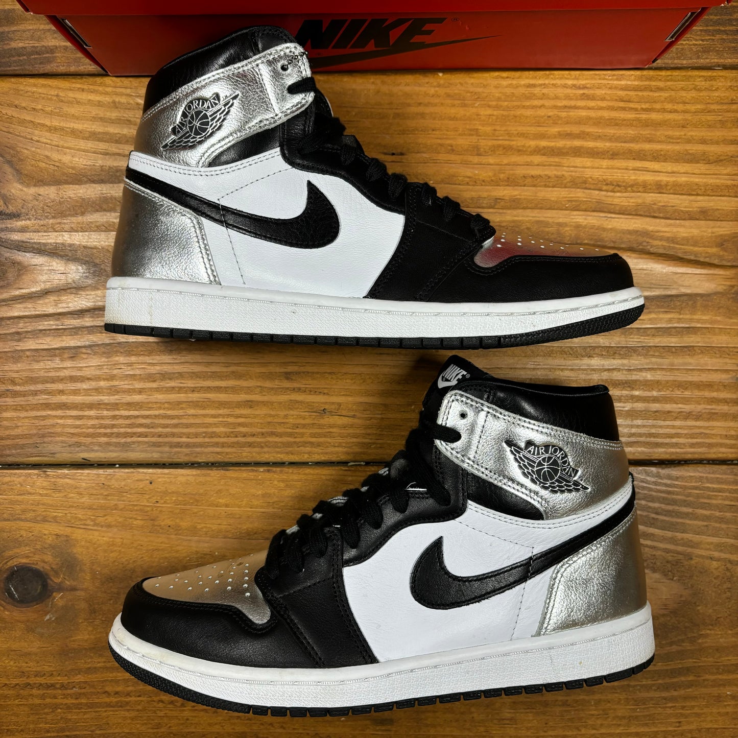 Wmns Jordan 1 Retro High OG 'Silver Toe' (Used)