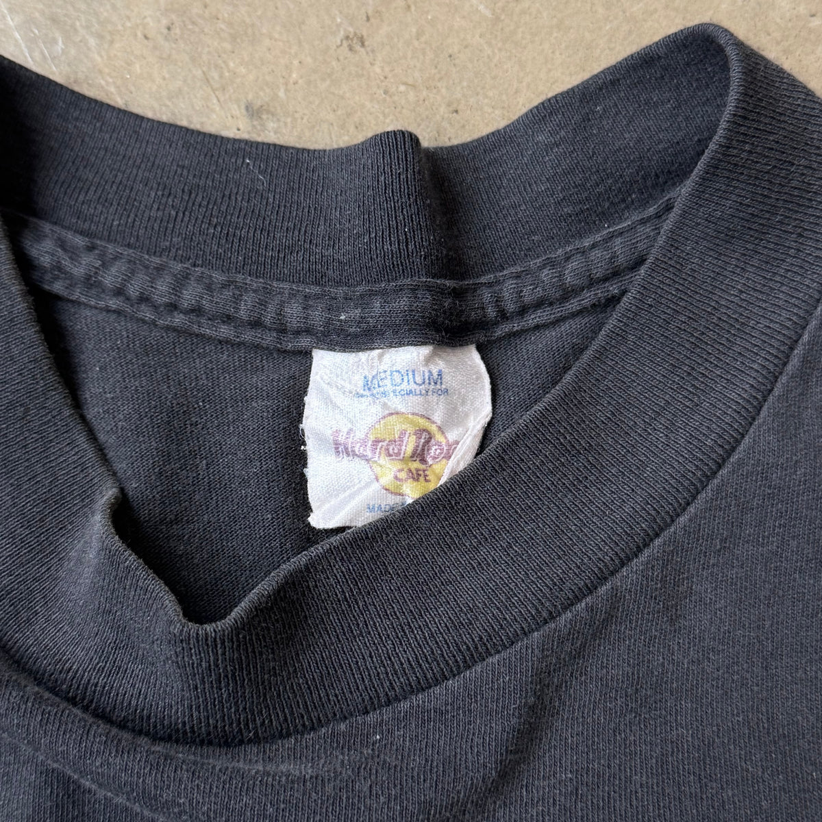 Medium - Vintage Hard Rock Cafe Atlanta Tee