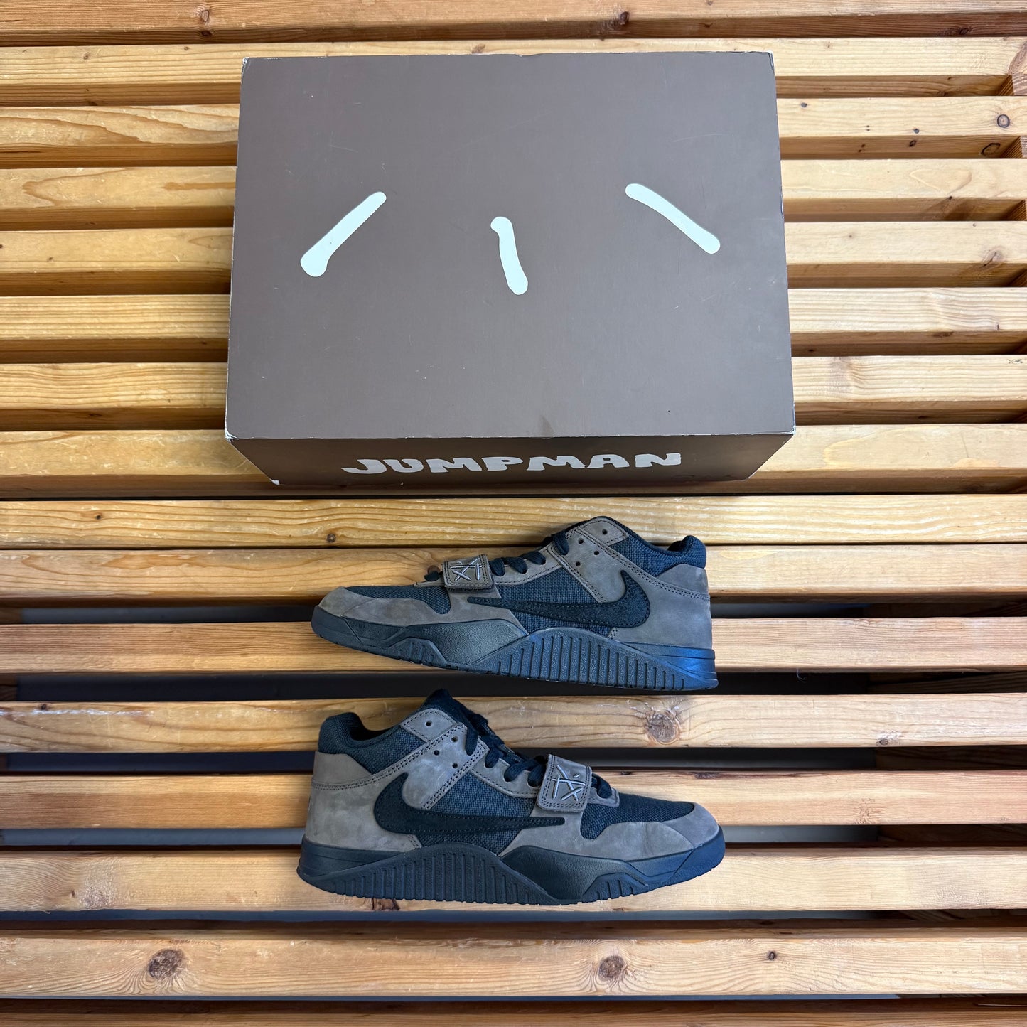 Size 9 - Travis Scott x Jordan Jumpman Jack TR 'Dark Mocha' (Used)