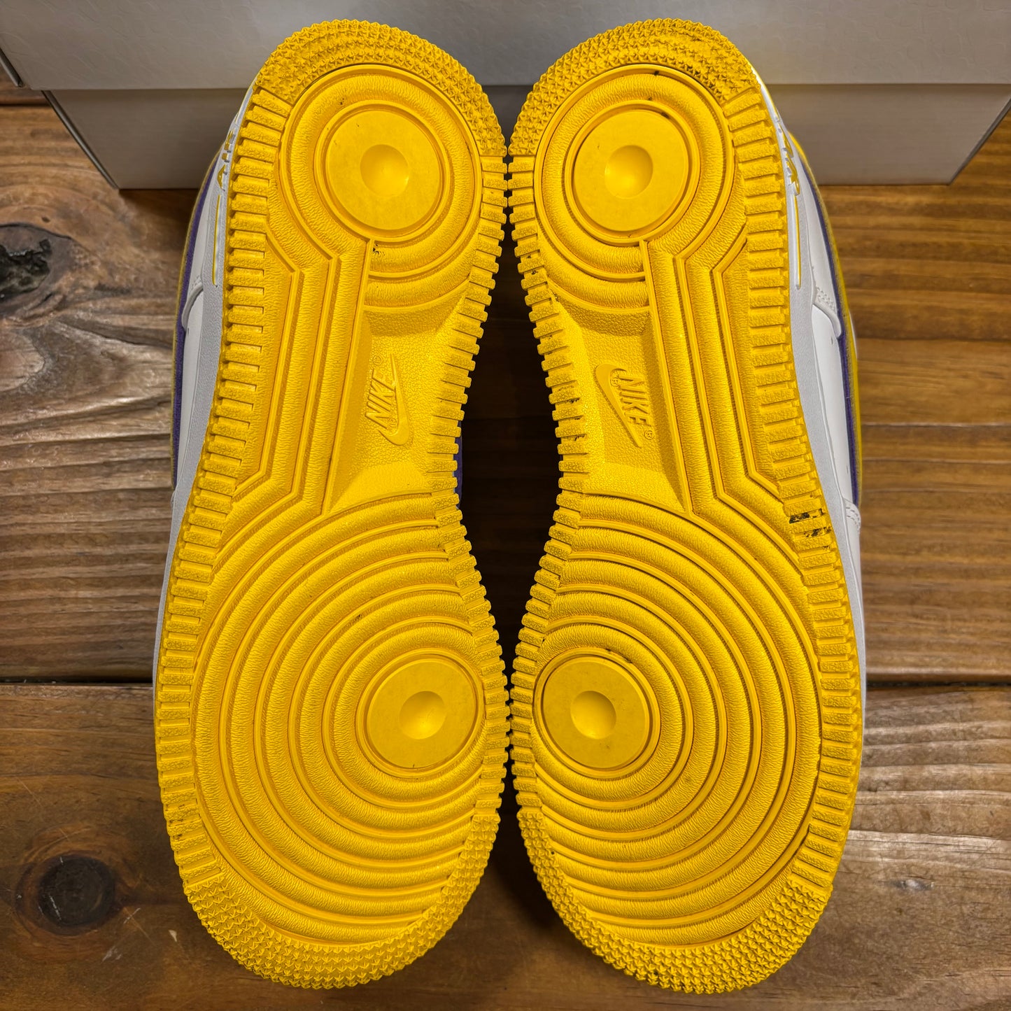 SIZE 6.5 - Kobe Bryant x Air Force 1 Low Retro QS 'Lakers Home' (Used)