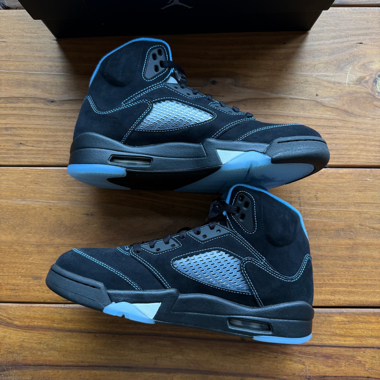 Size 10 - Jordan 5 Retro 'Black Carolina / UNC' 2026 (Used)