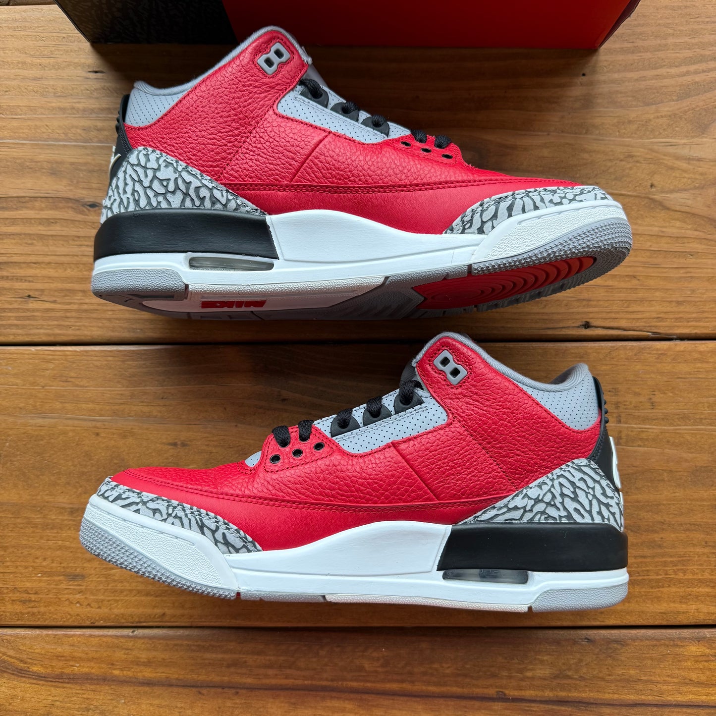 Size 9.5 - Jordan 3 Retro SE 'Unite' (Used)