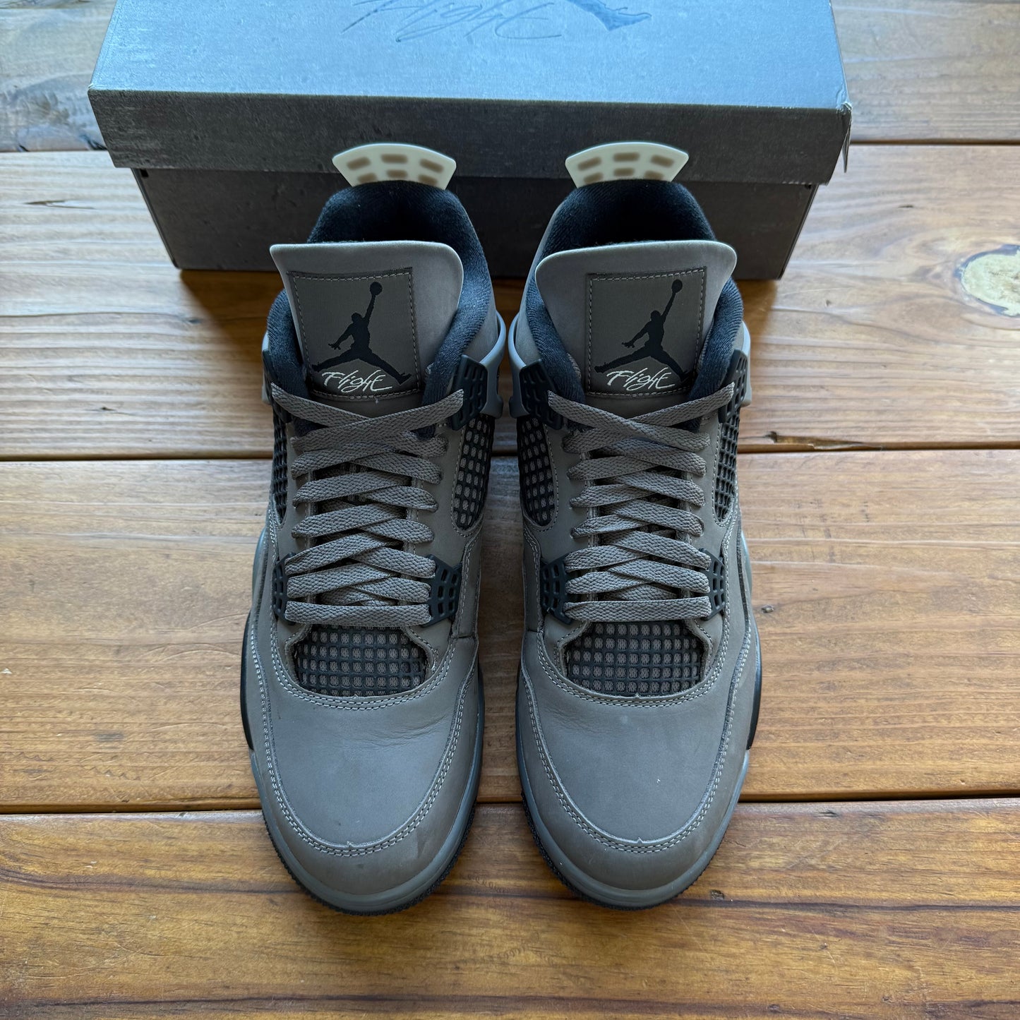 Talla 11 - Jordan 4 Retro 'Cave Stone' (Usadas)