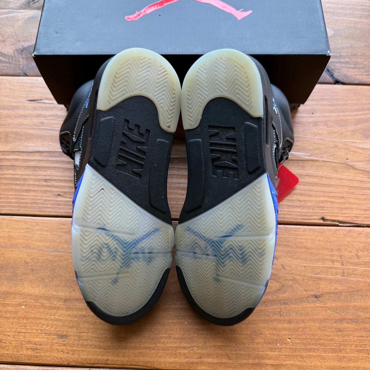 Größe 44 - Awake NY x Jordan 5 Retro 'Boro - Racer Blue' (gebraucht)