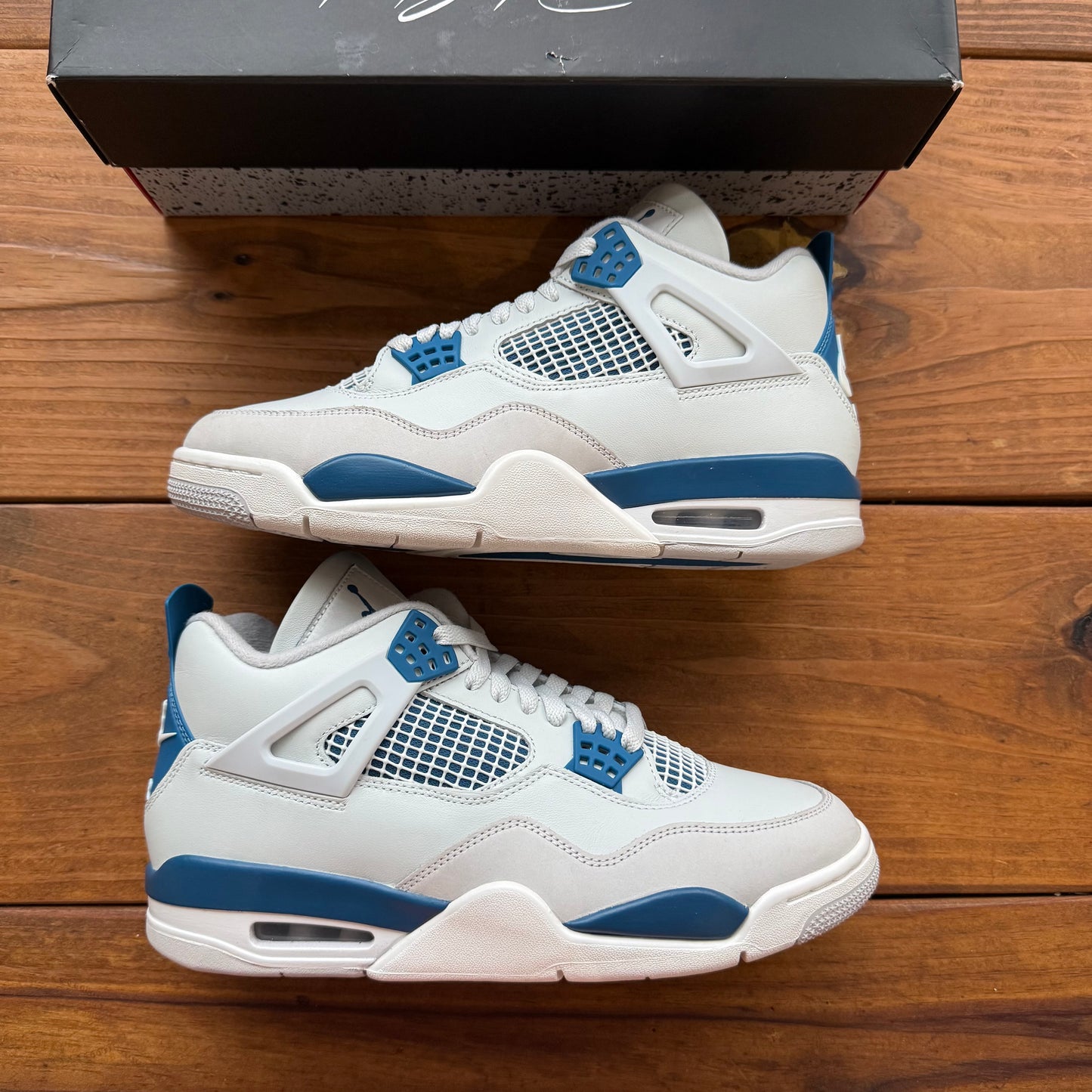 Size 9 - Jordan 4 Retro 'Military Blue' 2024 (Used)