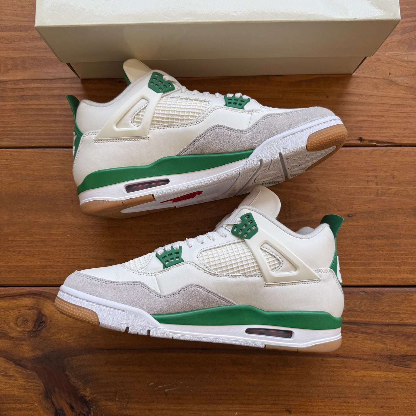 Size 11.5 - Nike SB x Jordan 4 Retro SP 'Pine Green' (Used)