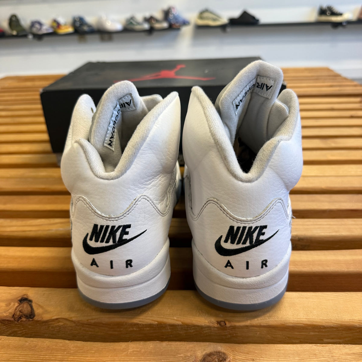 Jordan 5 Retro 'White Metallic' 2026 (Used) - Size 10