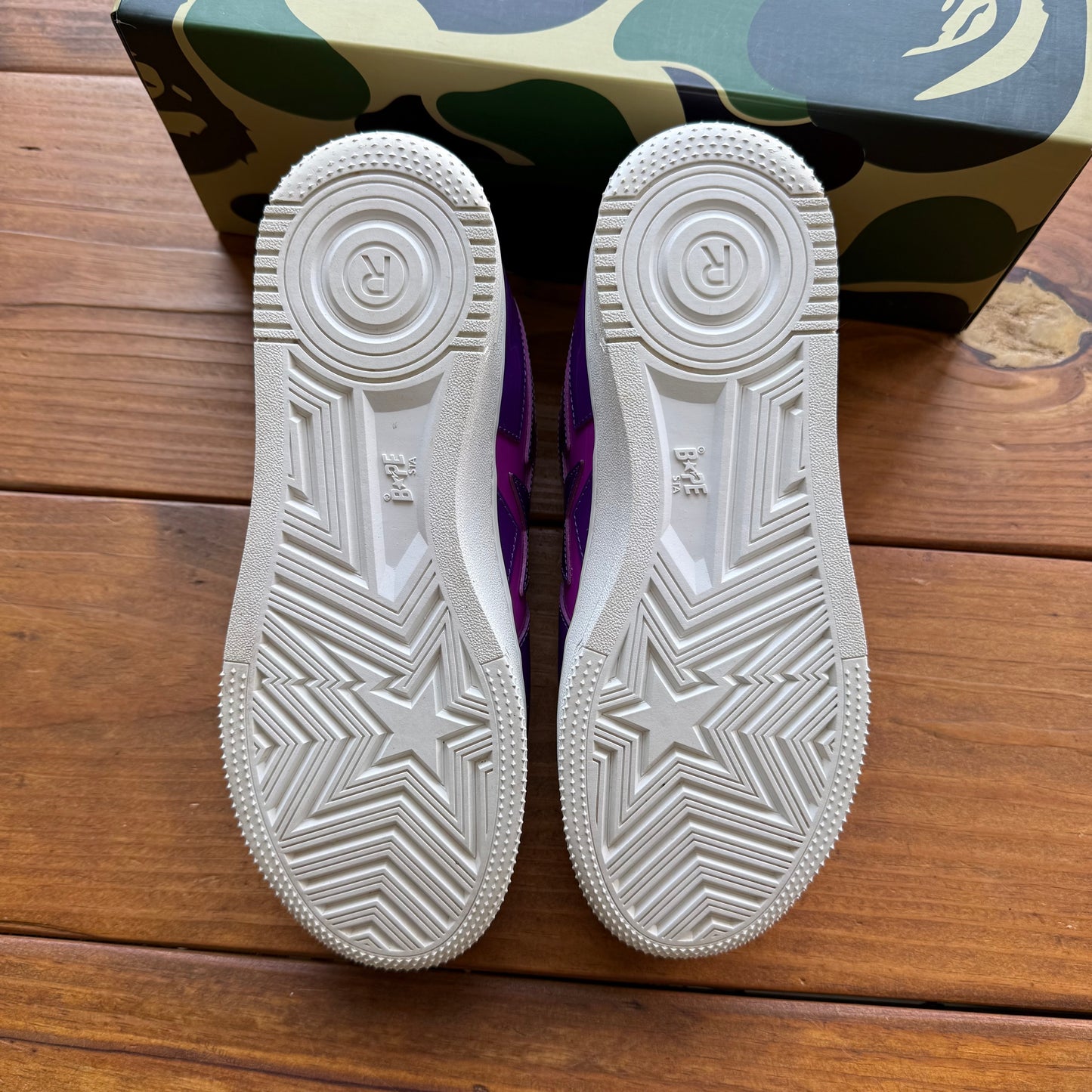 Size 8 - Bapesta Icon M2 'Purple' (Used)