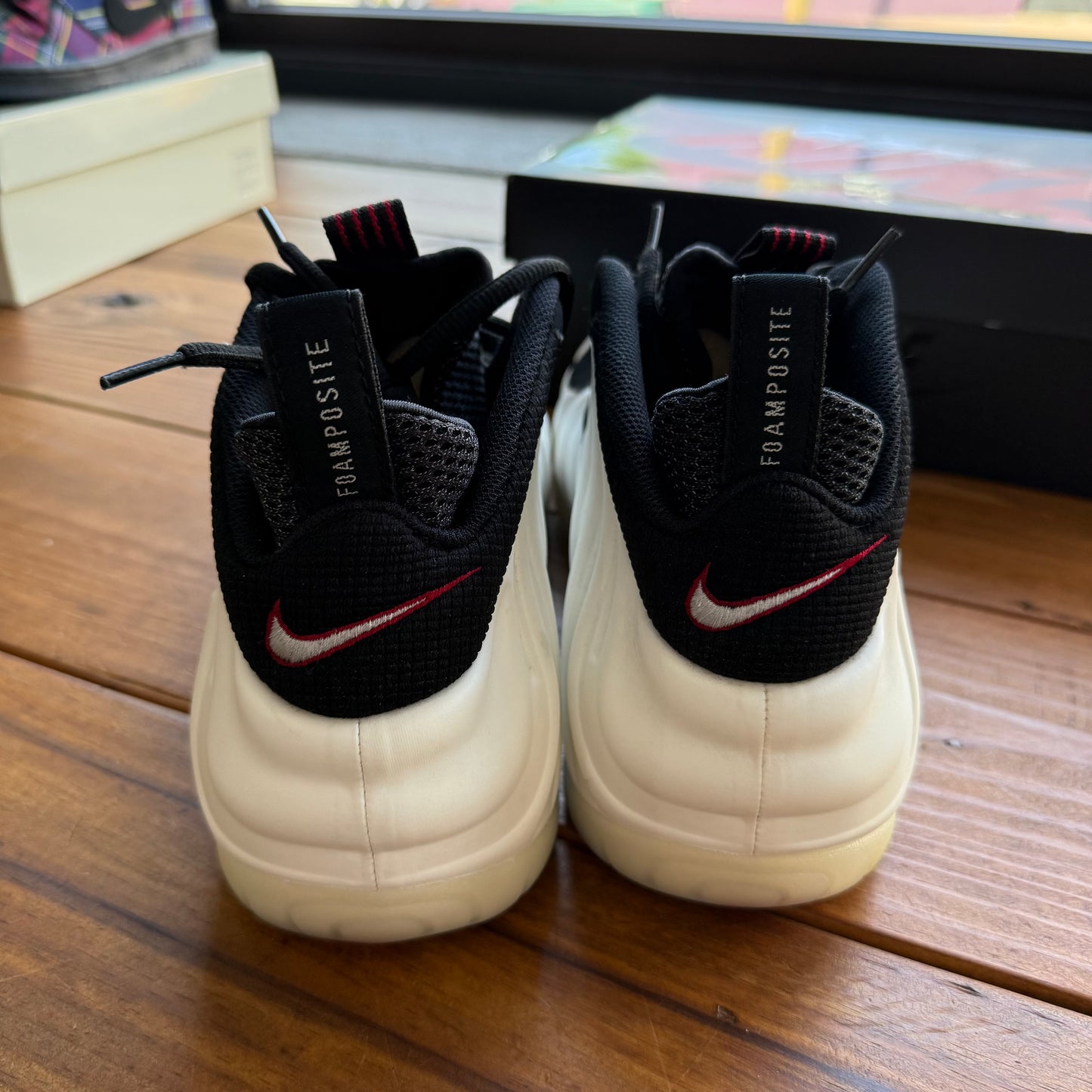 Talla 13 - Air Foamposite Pro 'Pearl' 2025 (Usado)