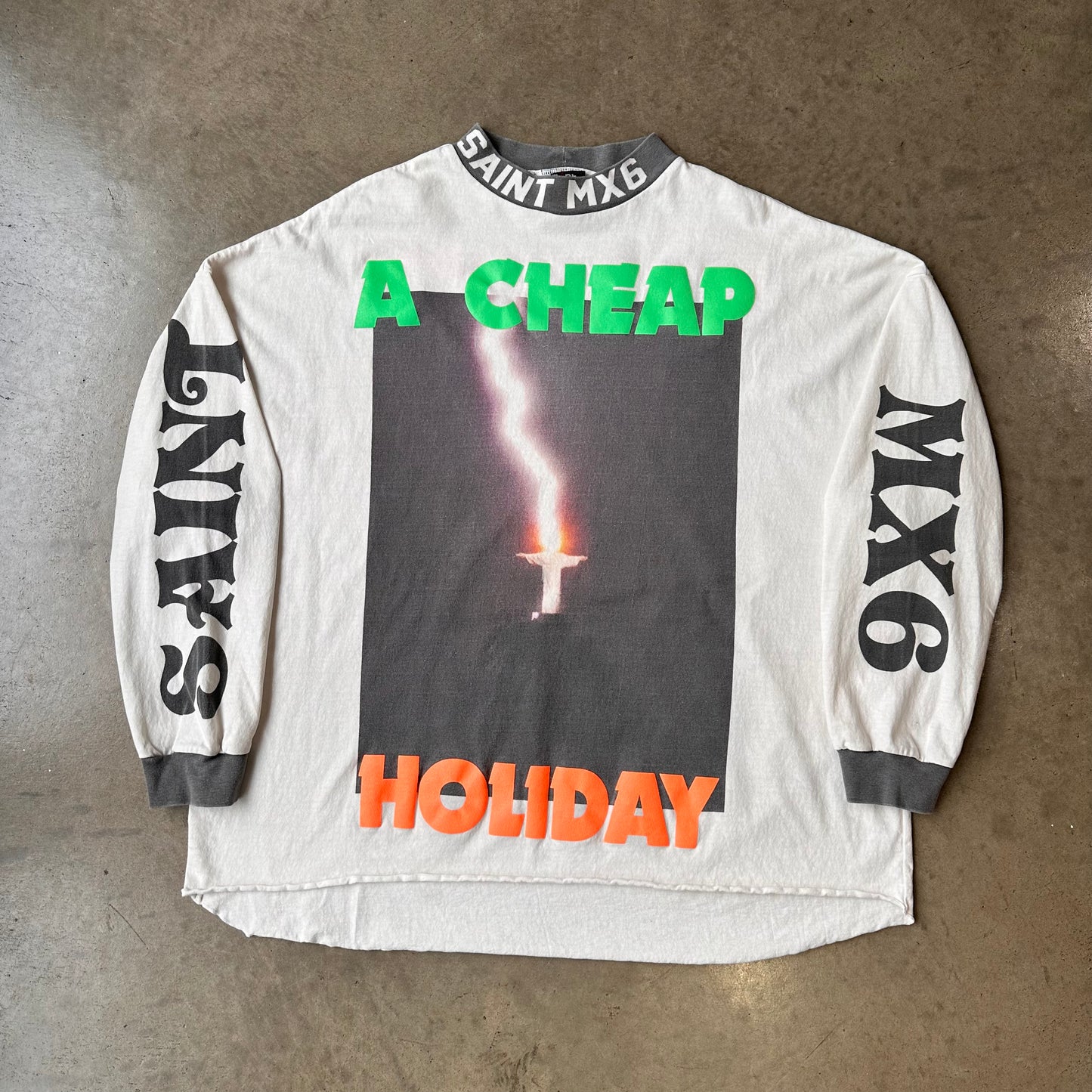 SAINT MICHAEL 'A CHEAP HOLIDAY' L/S (USED)