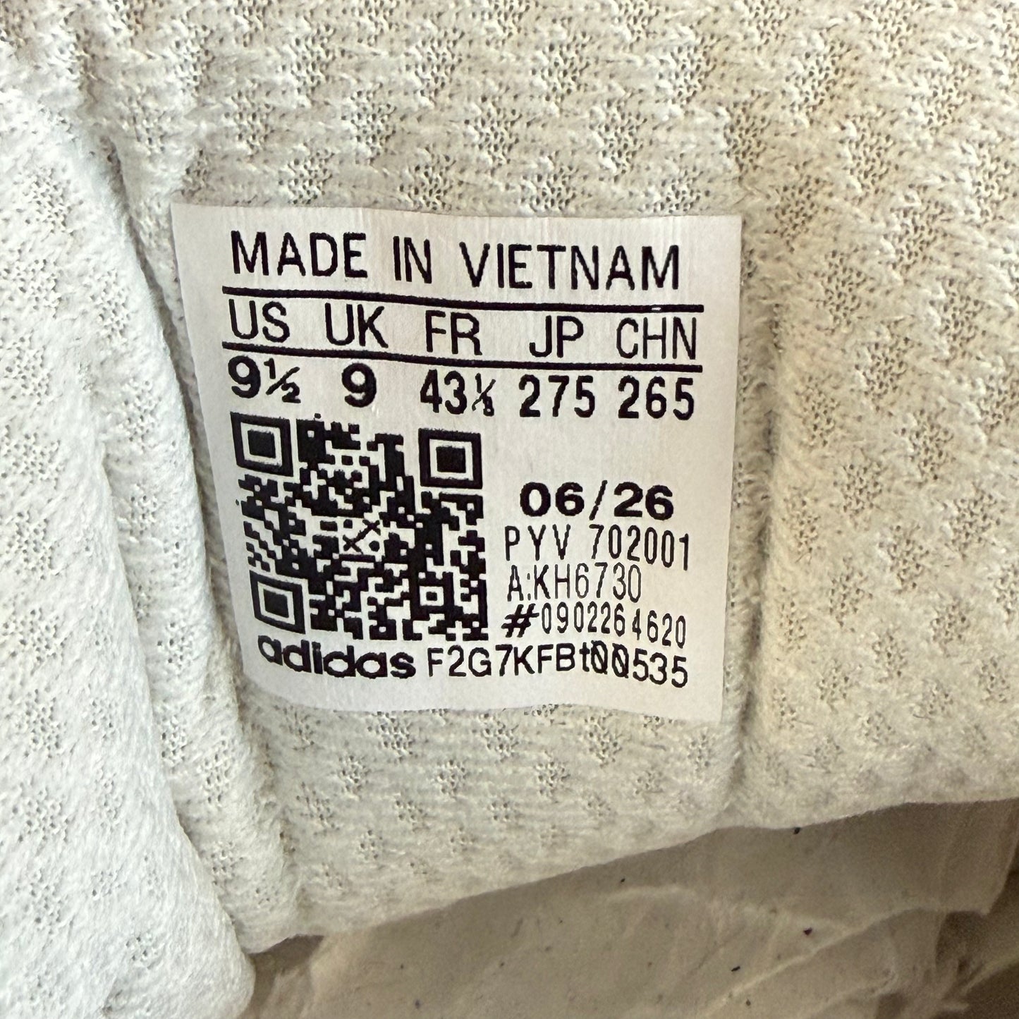 Size 9.5 - Pharrell x VIRGINIA x Adistar Jellyfish 'Triple White' (Used/Tried On)