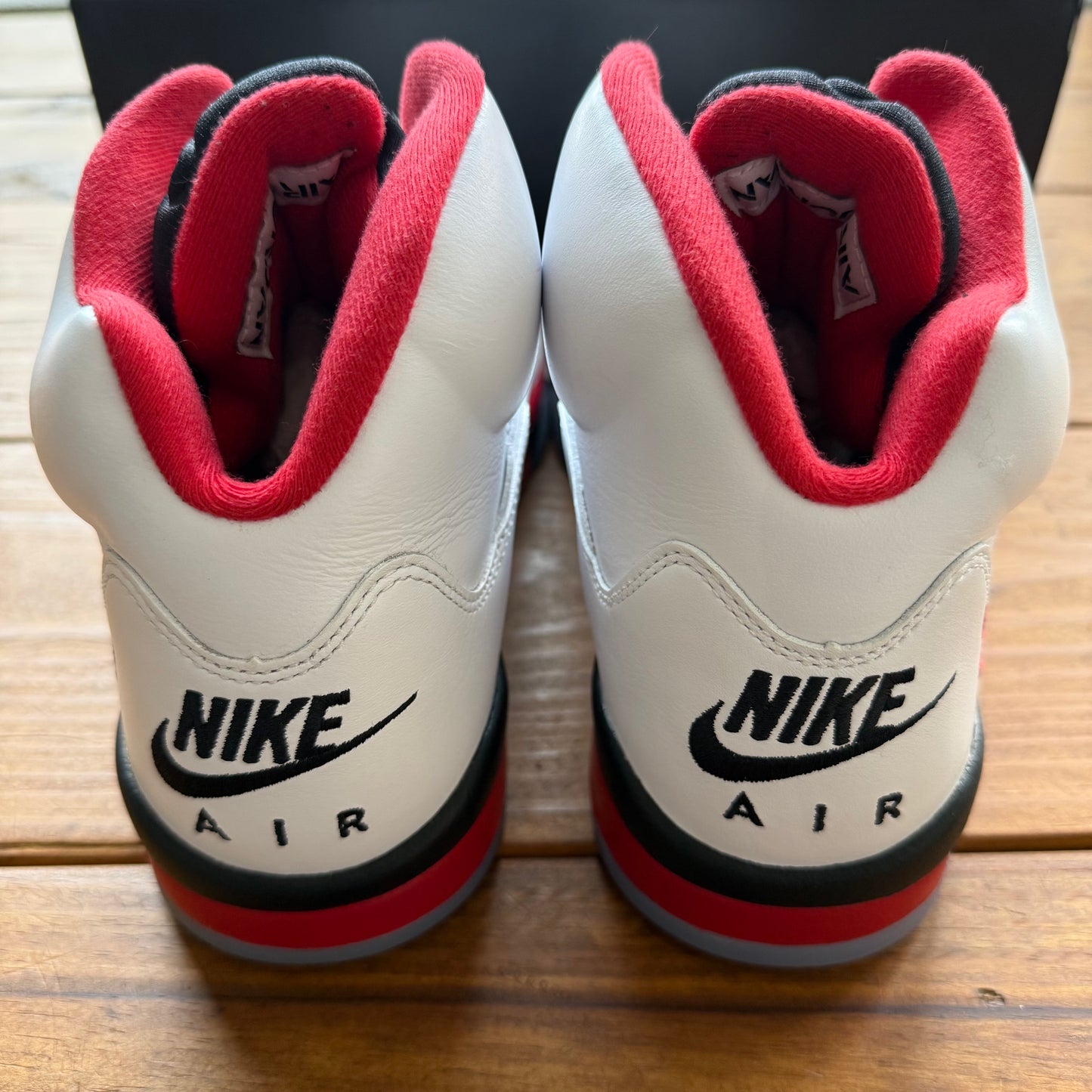 Size 11 - Jordan 5 Retro 'Fire Red' 2025 (Used)