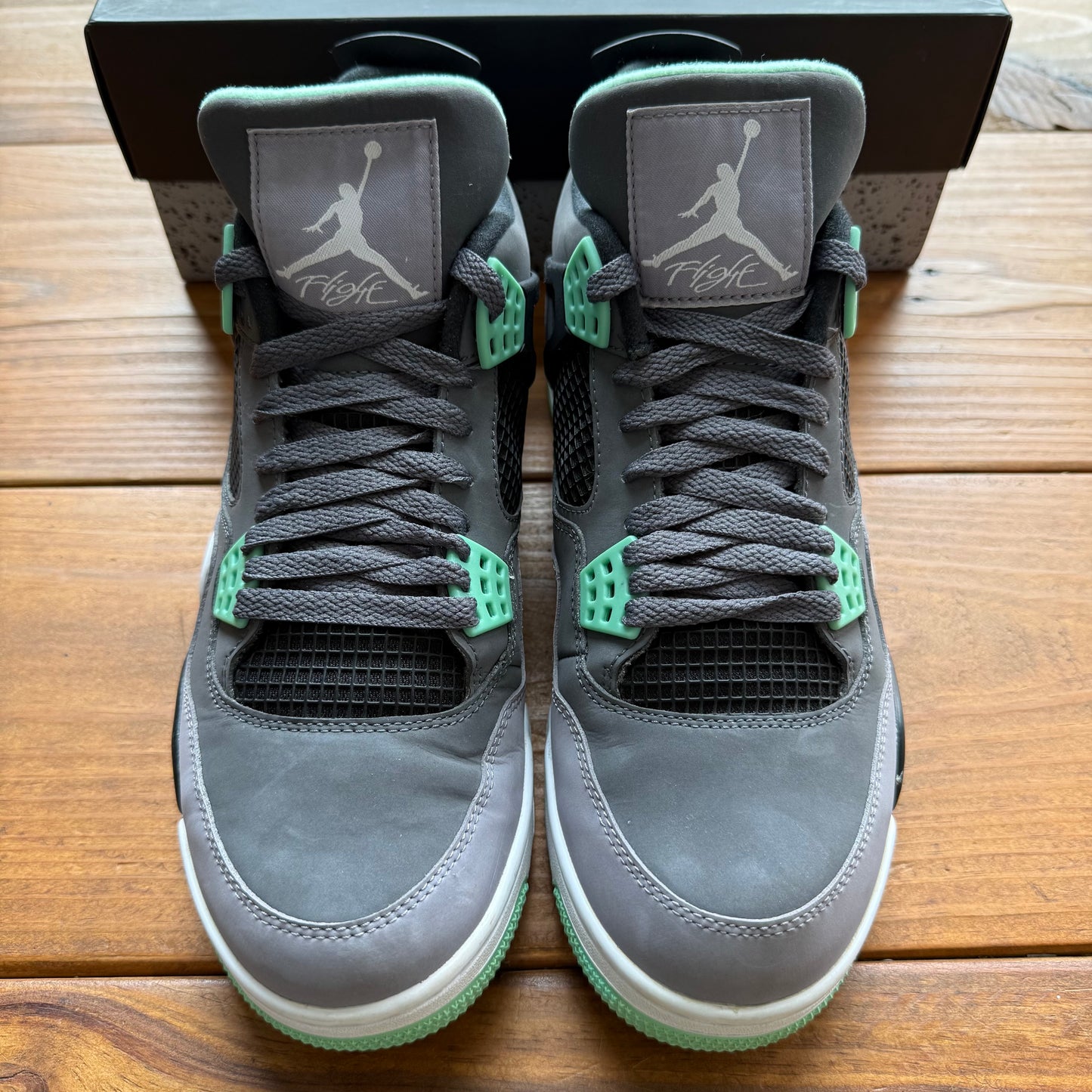 Size 10 - Jordan 4 Retro 'Green Glow' (Used)