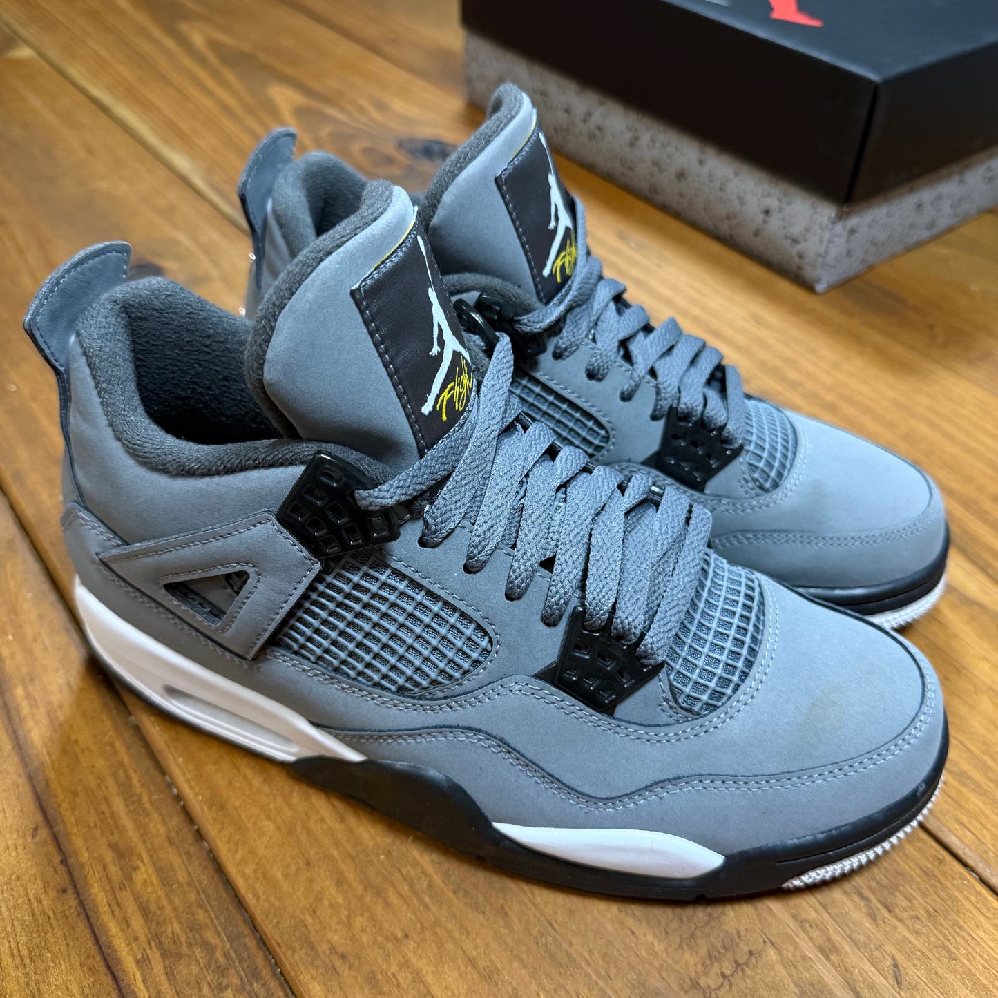 SIZE 8 - Jordan 4 Retro 'Cool Grey' 2019 (Used)