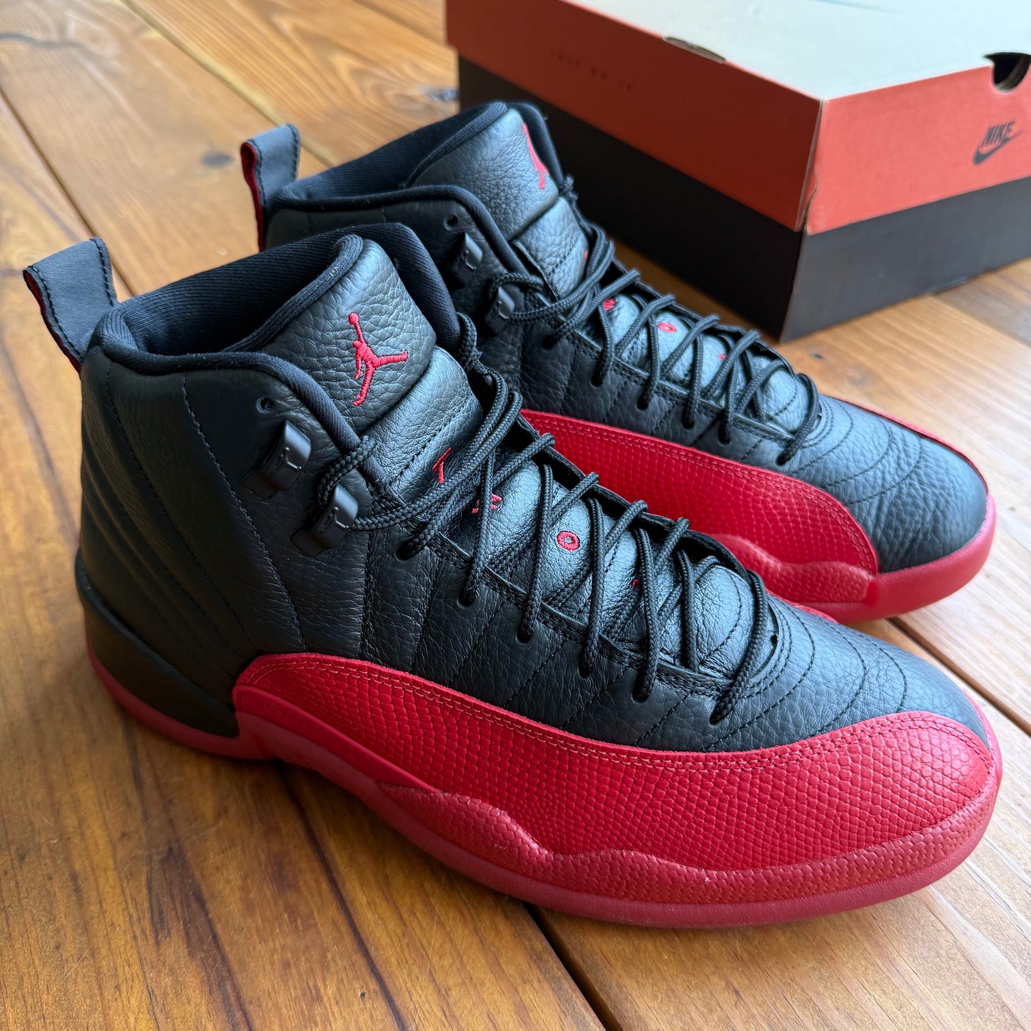 Größe 44.5 - Jordan 12 Retro 'Flu Game' 2025 (Gebraucht)