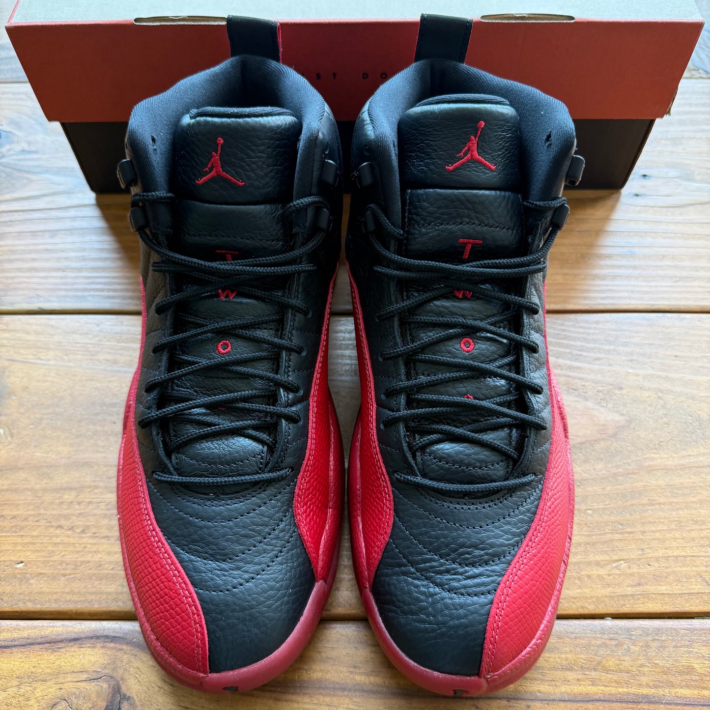 Größe 44.5 - Jordan 12 Retro 'Flu Game' 2025 (Gebraucht)