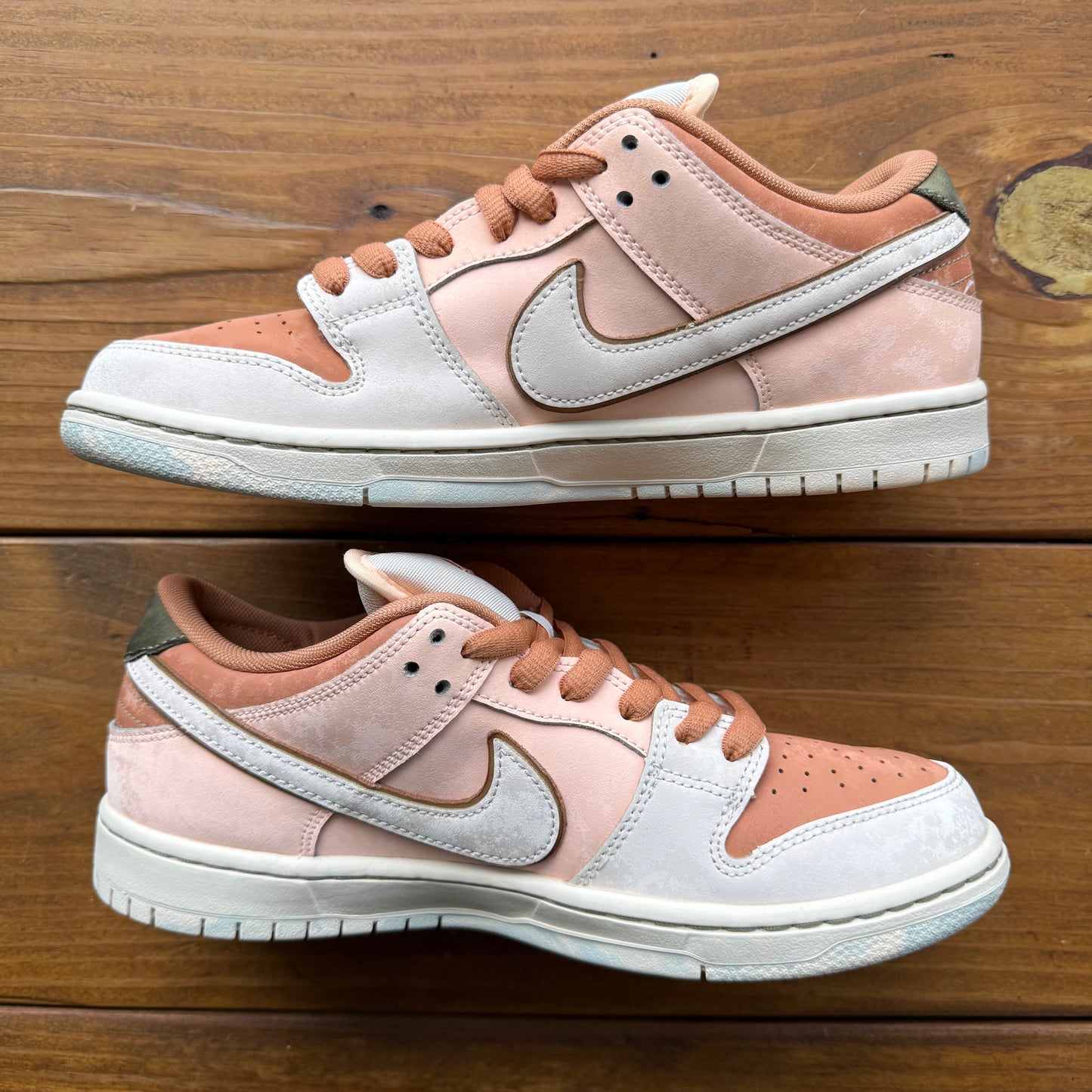 Size 8.5 - Dunk Low SB 'Trocadéro Gardens' (No Box)