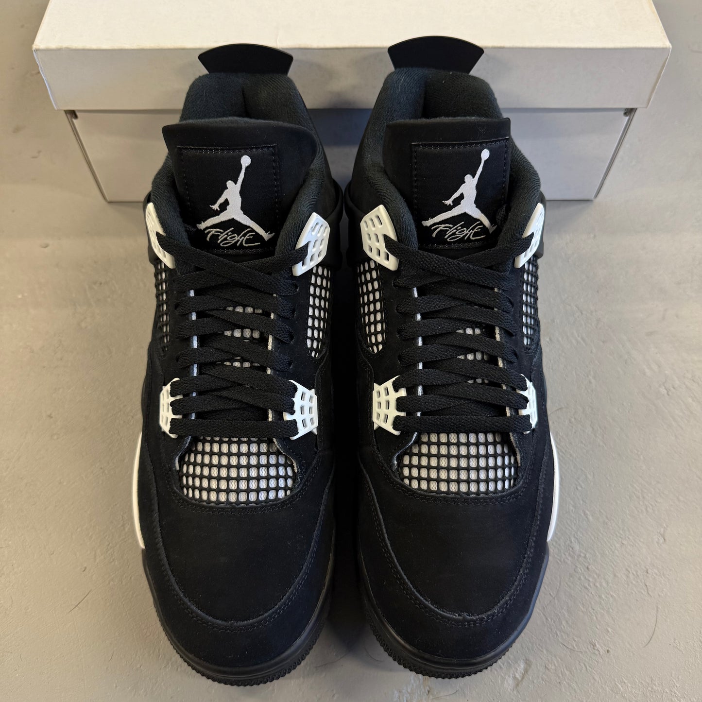 Size 12 - Jordan 4 Retro 'White Thunder' (Used)