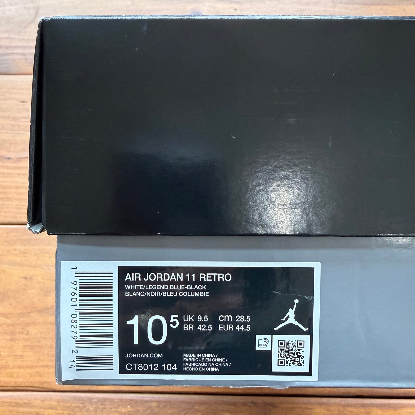 SIZE 10.5 - Jordan 11 Retro 'Columbia / Legend Blue' 2024 (Used)