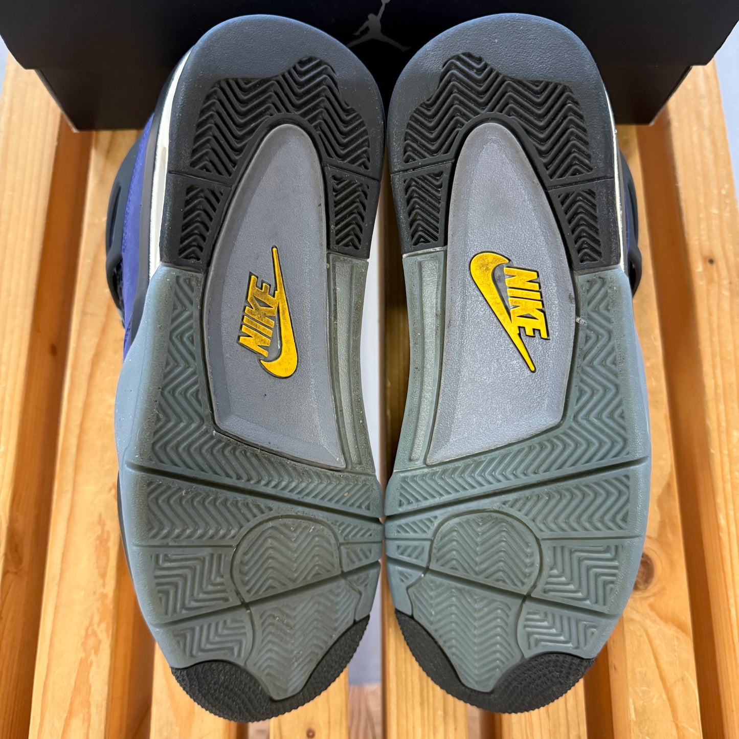 Size 9 - Jordan 4 Retro 'Lakers' (Used)