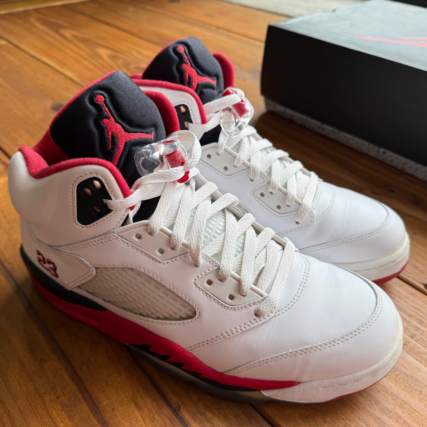 Size 10 - Jordan 5 Retro 'Fire Red' 2013 (Used)