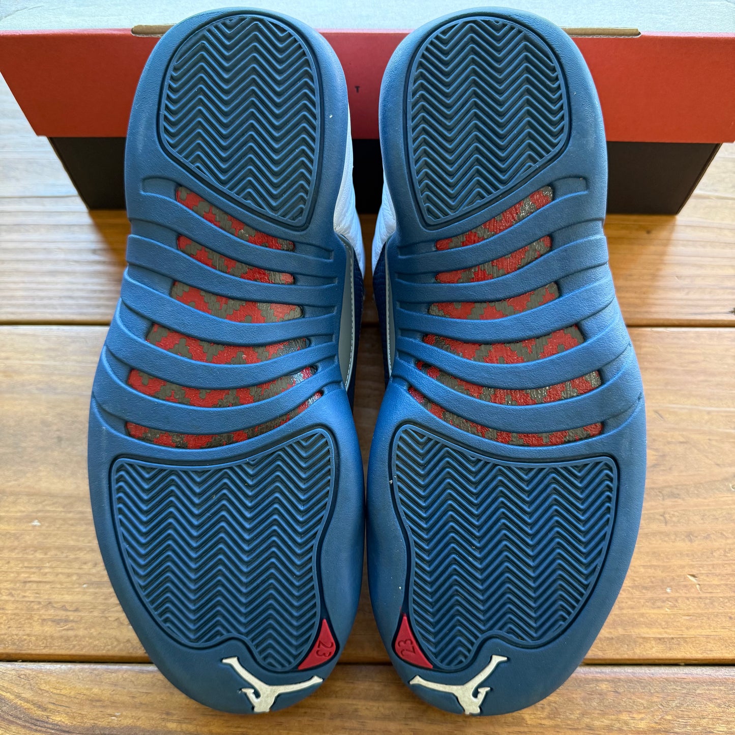 Größe 8.5 – Jordan 12 Retro 'French Blue' 2025 (Gebraucht)