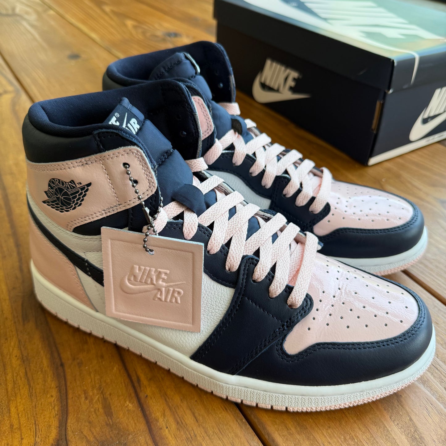 Talla 10.5W/9M - Jordan 1 Retro High OG SE 'Bubble Gum' de mujer (Usado)