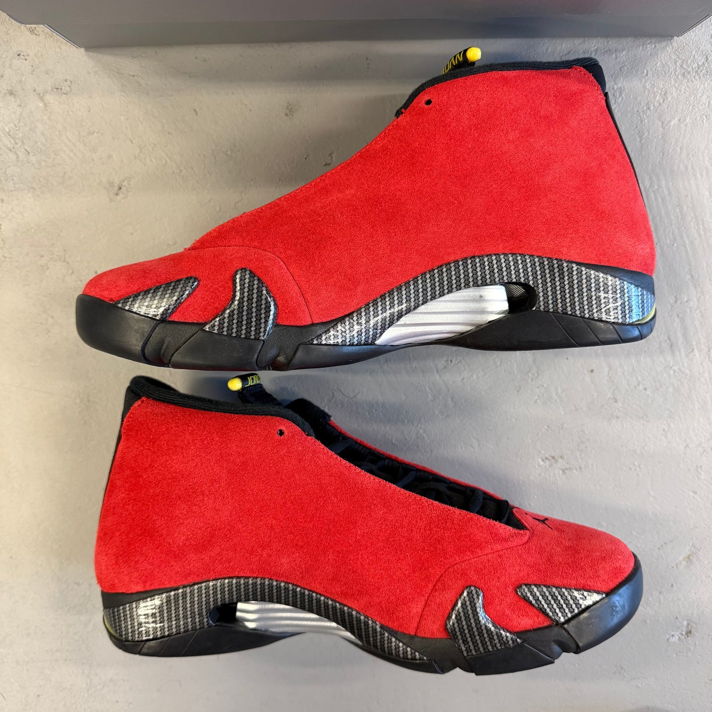 Size 11 - Jordan 14 Retro 'Ferrari' 2025 (Used)