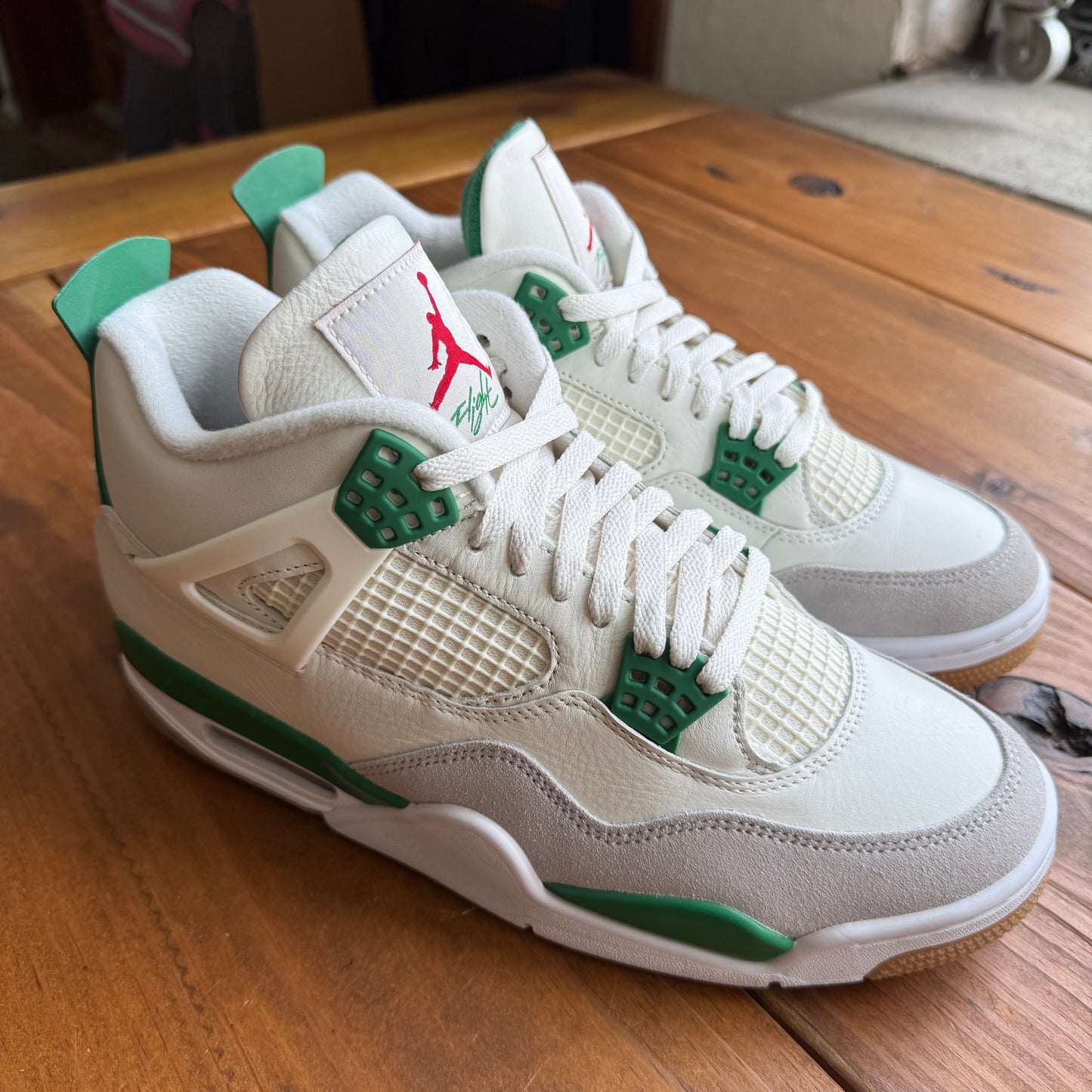 Size 10 - Nike SB x Jordan 4 Retro SP 'Pine Green' (Used)