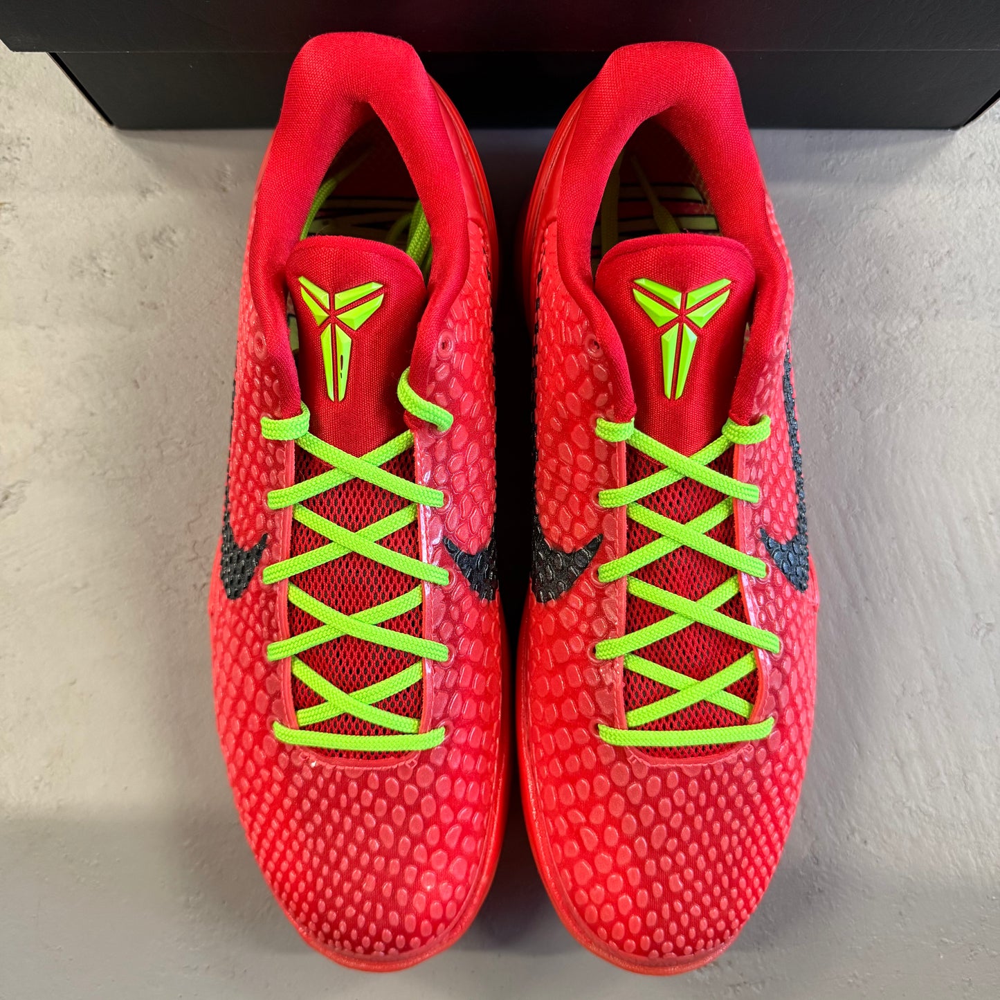 Size 9.5 - Zoom Kobe 6 Protro 'Reverse Grinch' (Used)