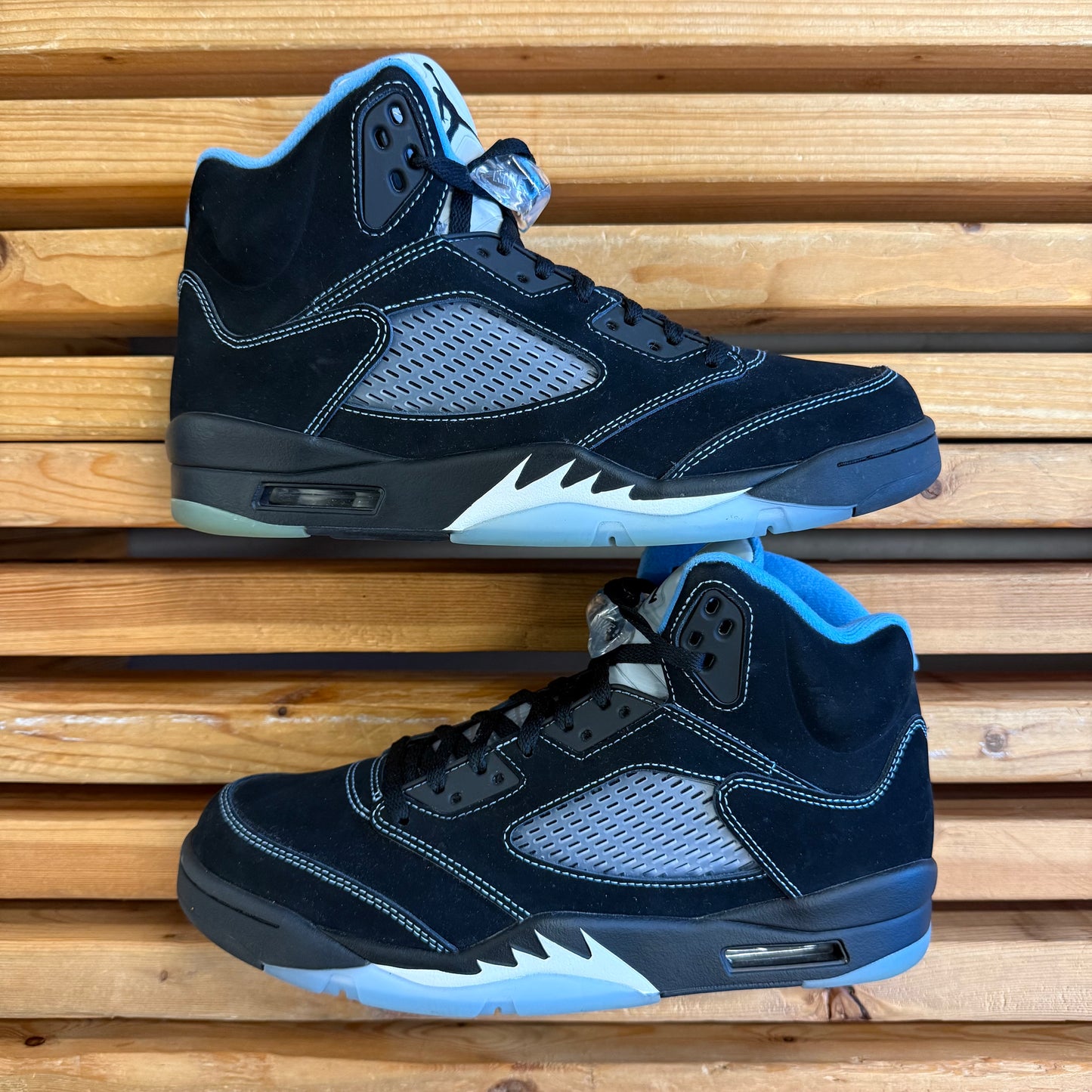 Jordan 5 Retro 'Black Carolina / UNC' 2026 (Used/No Box) - Size 10.5