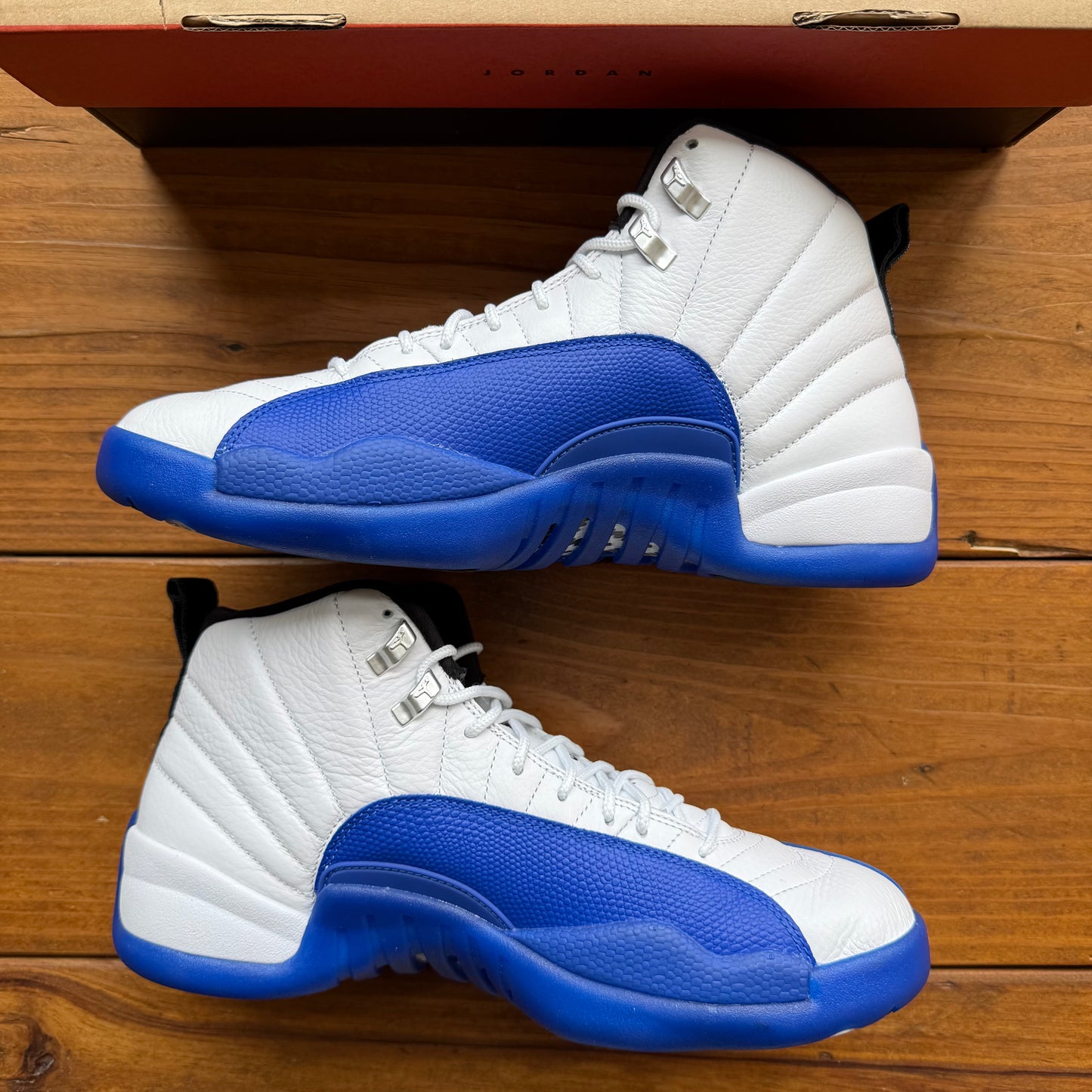 Talla 10.5 - Jordan 12 Retro 'Blueberry' (Usado)