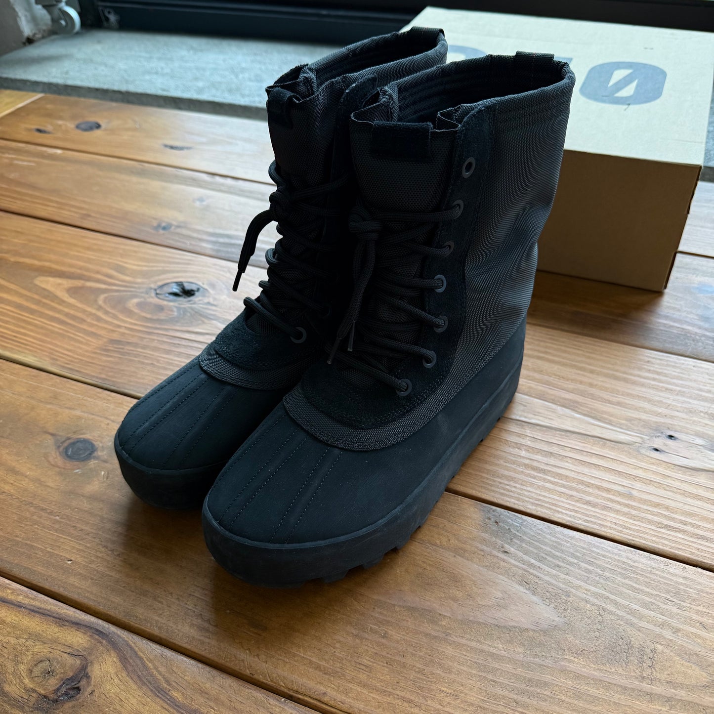 Size 11.5 - Yeezy 950 Boot 'Pirate' 2023 (Used)