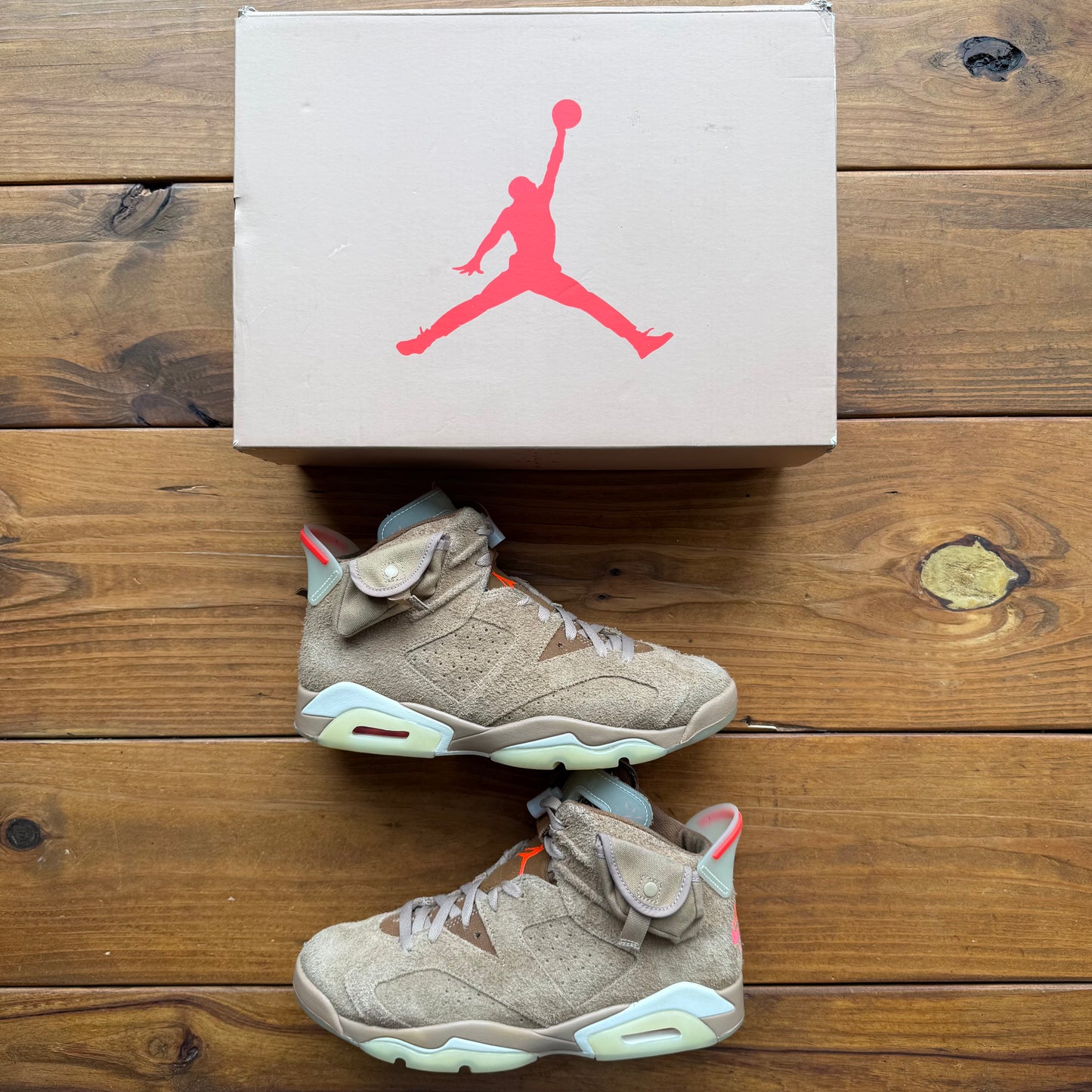 Größe 10.5 – Travis Scott x Jordan 6 Retro 'British Khaki' (Gebraucht)