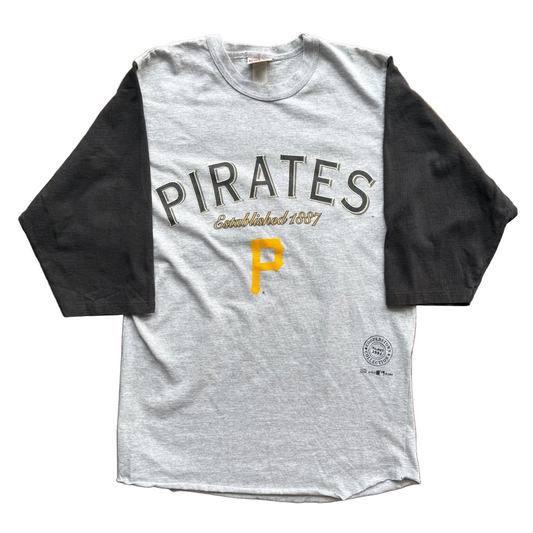 Medium - Vintage Pirates 3/4 Sleeve Shirt