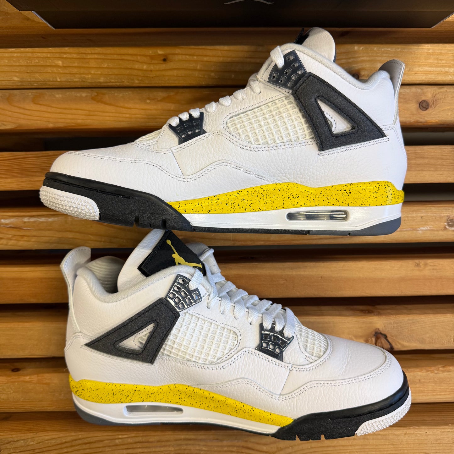 Jordan 4 Retro 'Rare Air - Tour Yellow' 2026 (Used) - Size 10