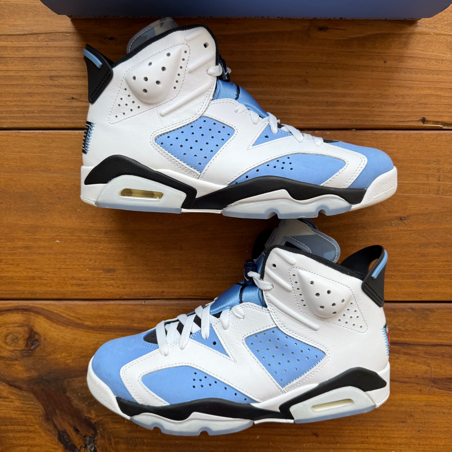 Talla 9 - Jordan 6 Retro 'UNC Home' (Usado)