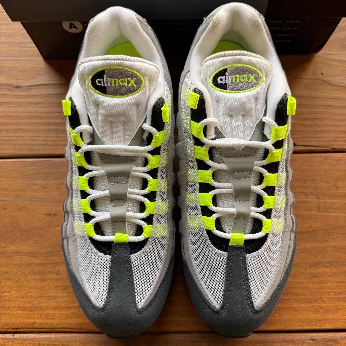 Size 9 - Air Max 95 OG 'Neon' 2025 (Used)