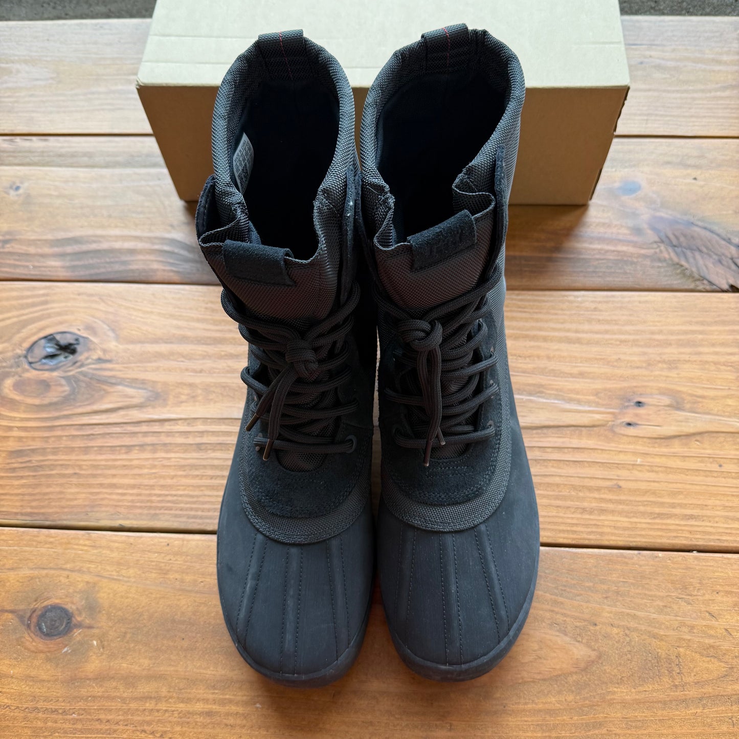 Size 11.5 - Yeezy 950 Boot 'Pirate' 2023 (Used)