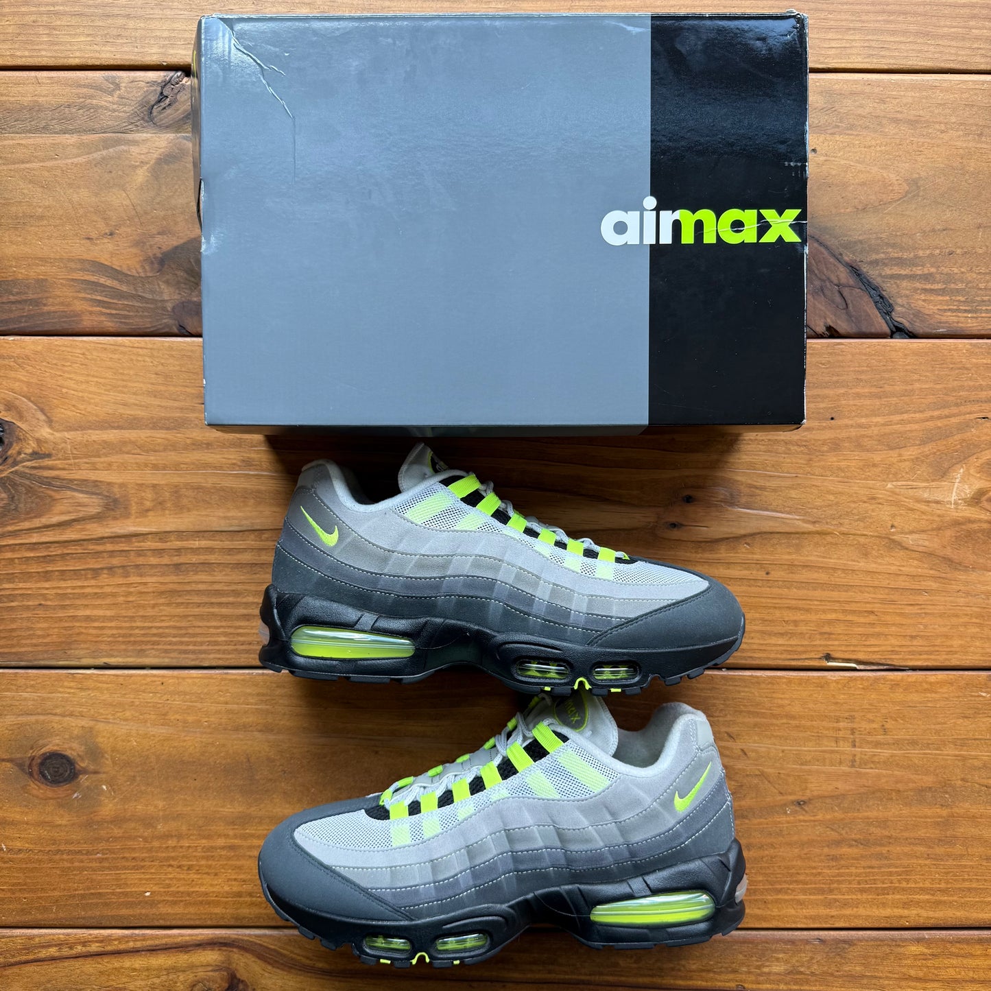 Size 11 - Air Max 95 OG 'Big Bubble - Neon' 2025 / 2026 (Used)