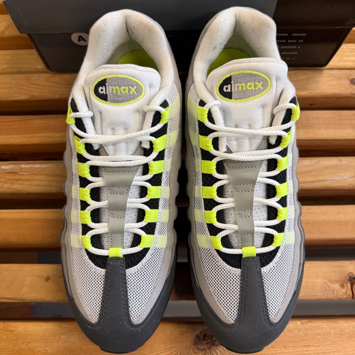 Size 10.5 - Air Max 95 OG 'Big Bubble - Neon' 2025 / 2026 (Used)