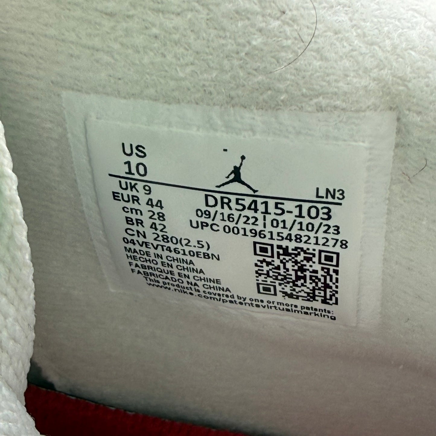Size 10 - Nike SB x Jordan 4 Retro SP 'Pine Green' (Used)