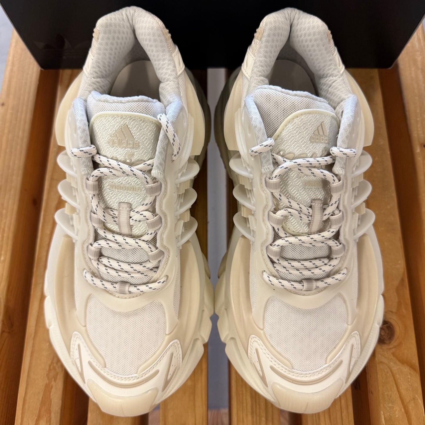 Size 9 - Pharrell x VIRGINIA x Adistar Jellyfish 'Triple White' (Used)