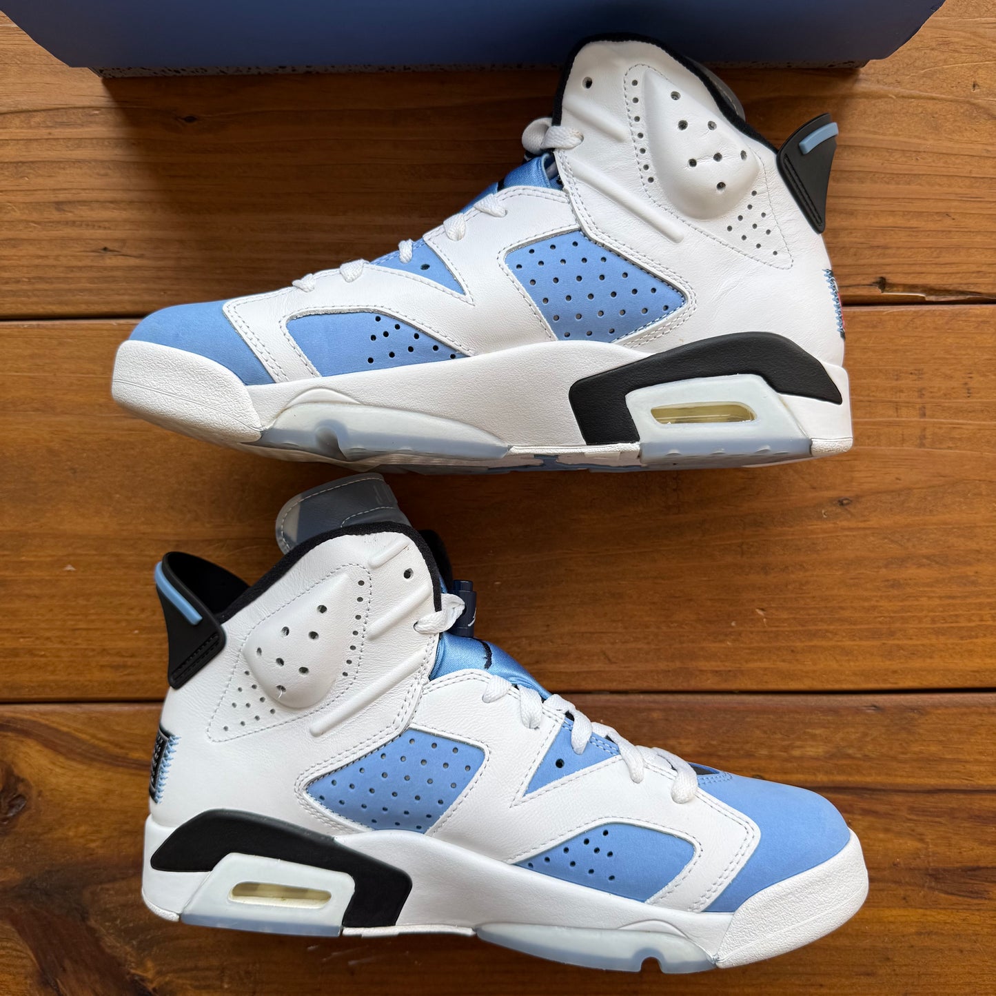 Talla 9 - Jordan 6 Retro 'UNC Home' (Usado)