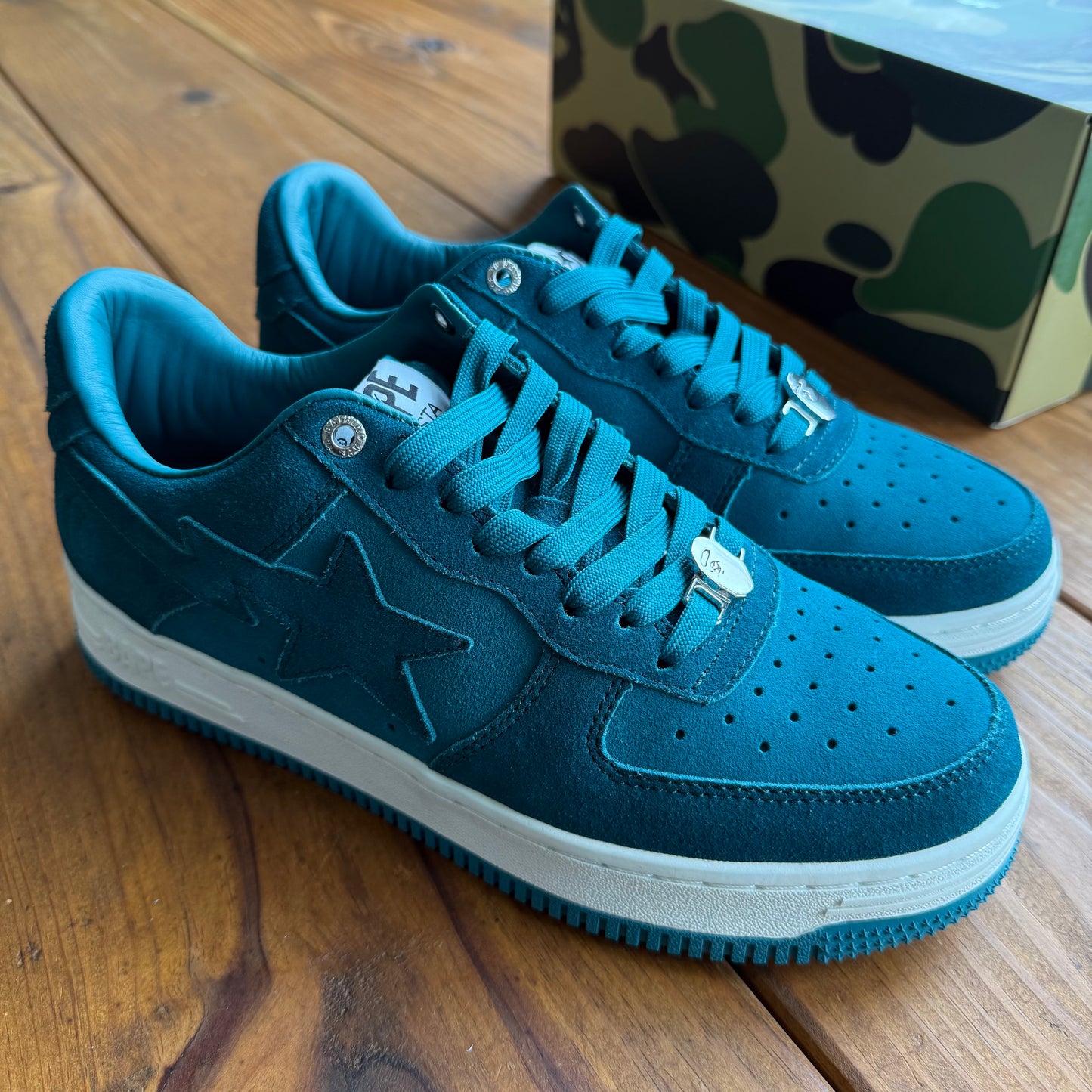 Size 8 - Bapesta #3 M1 'Green' (Used)