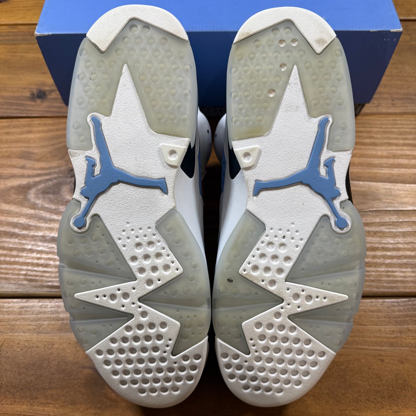 SIZE 10.5 - Jordan 6 Retro 'UNC Home' (Used)